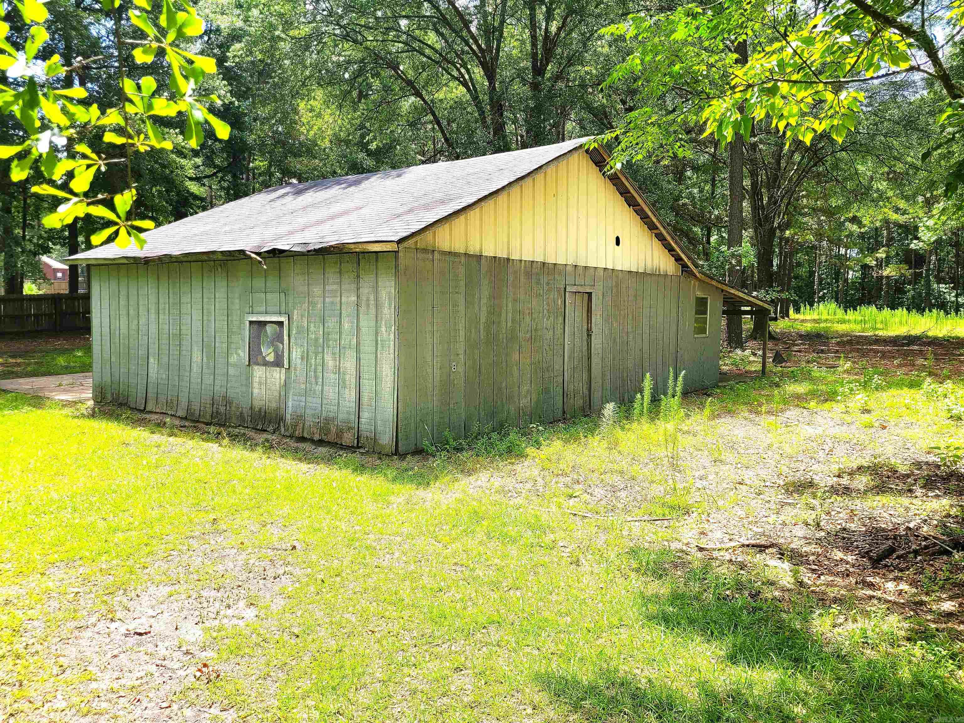 1622 Parkers Chapel Rd.  El Dorado, AR