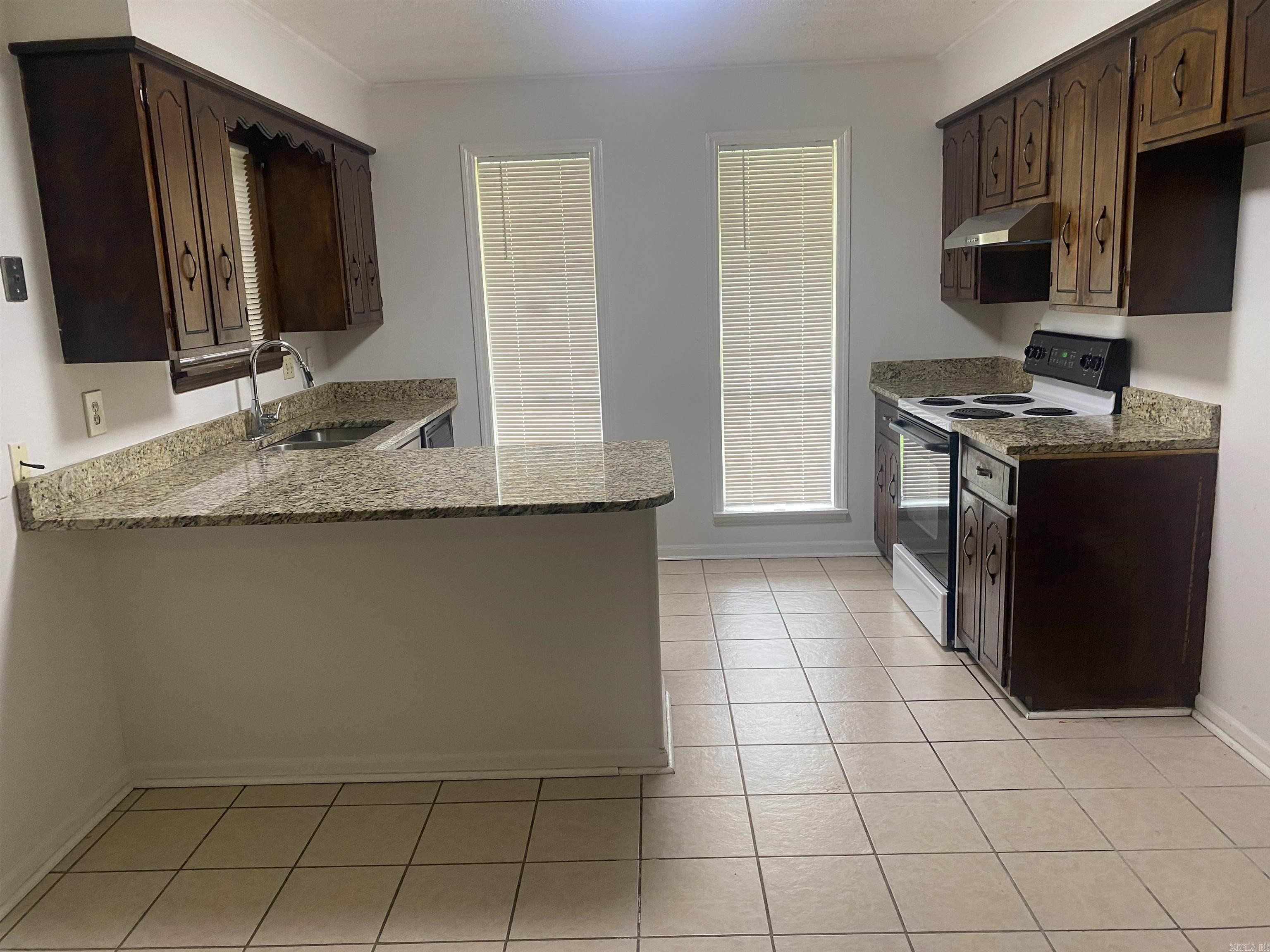 9425 Labette Dr  Little Rock, AR