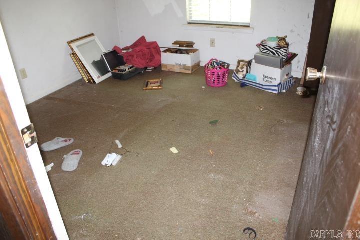 22213 N Springlake  Hensley, AR