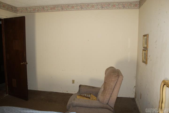 22213 N Springlake  Hensley, AR
