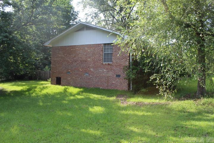 22213 N Springlake  Hensley, AR