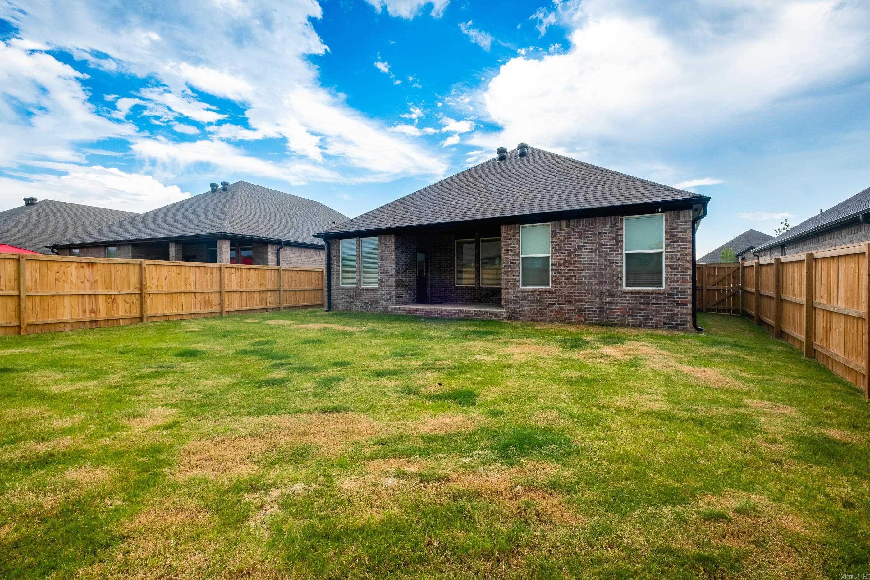 110 Mikah Drive Maumelle, AR 72113