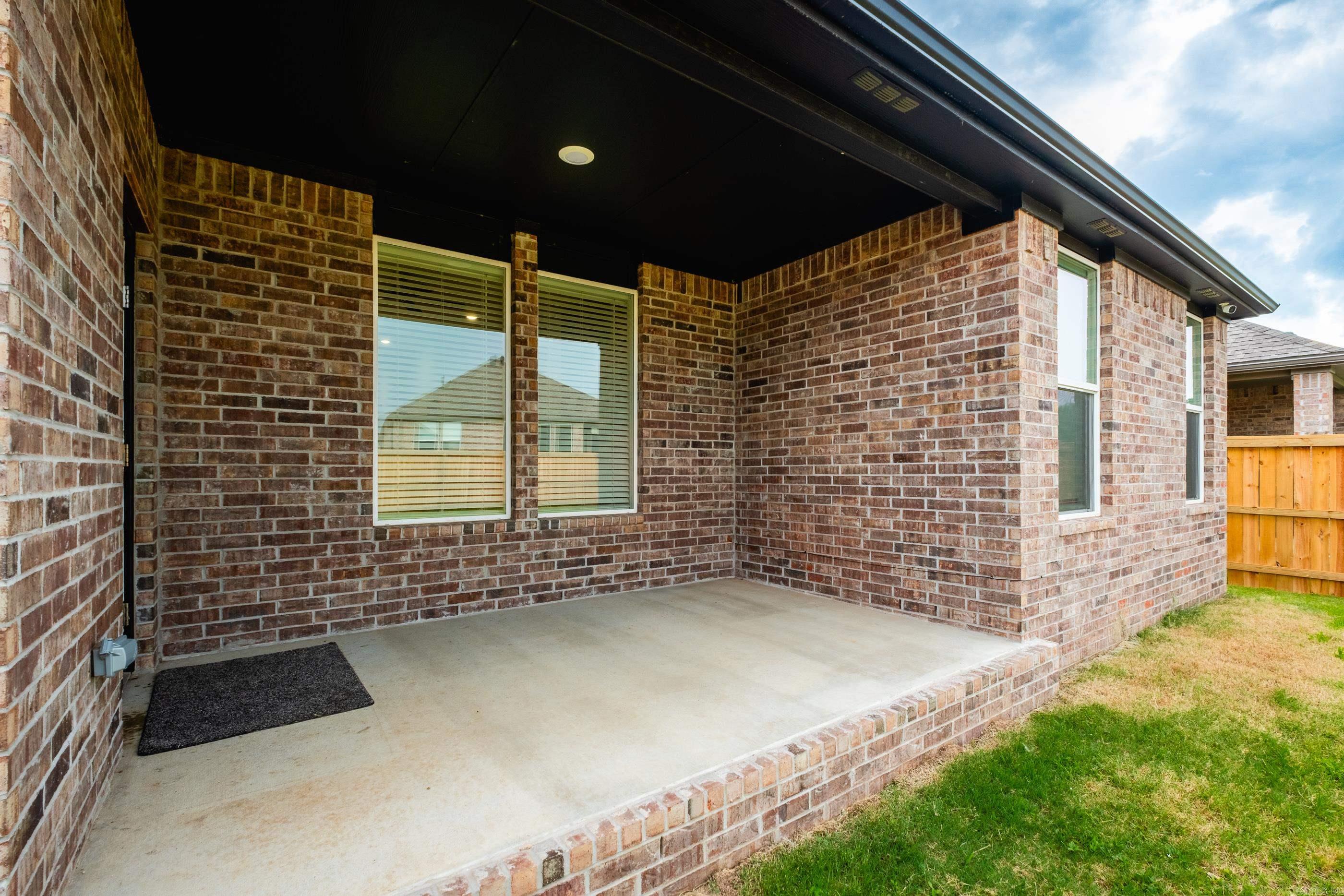 110 Mikah Drive Maumelle, AR 72113