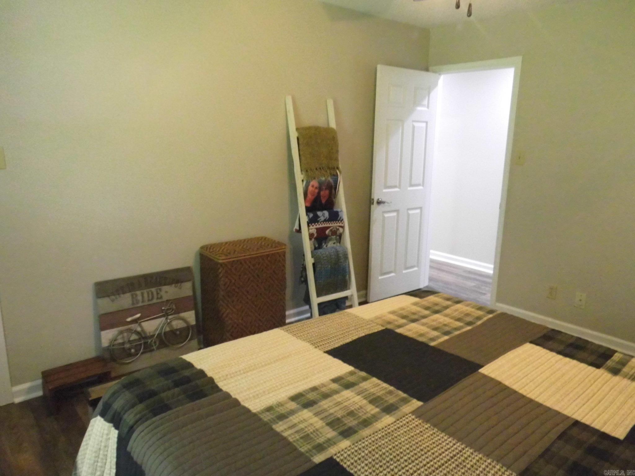 2822 E Woodson Lateral  Hensley, AR