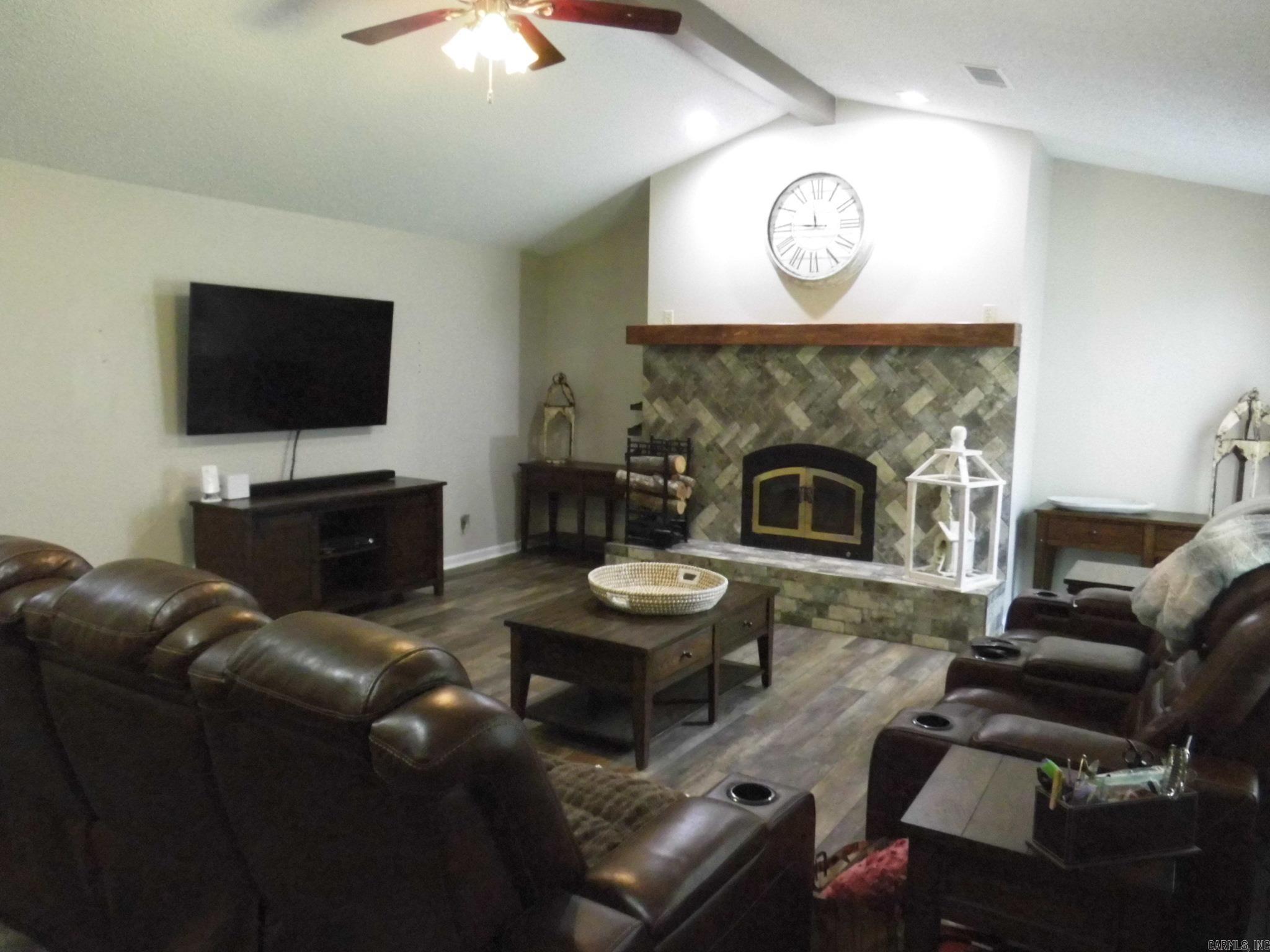 2822 E Woodson Lateral  Hensley, AR