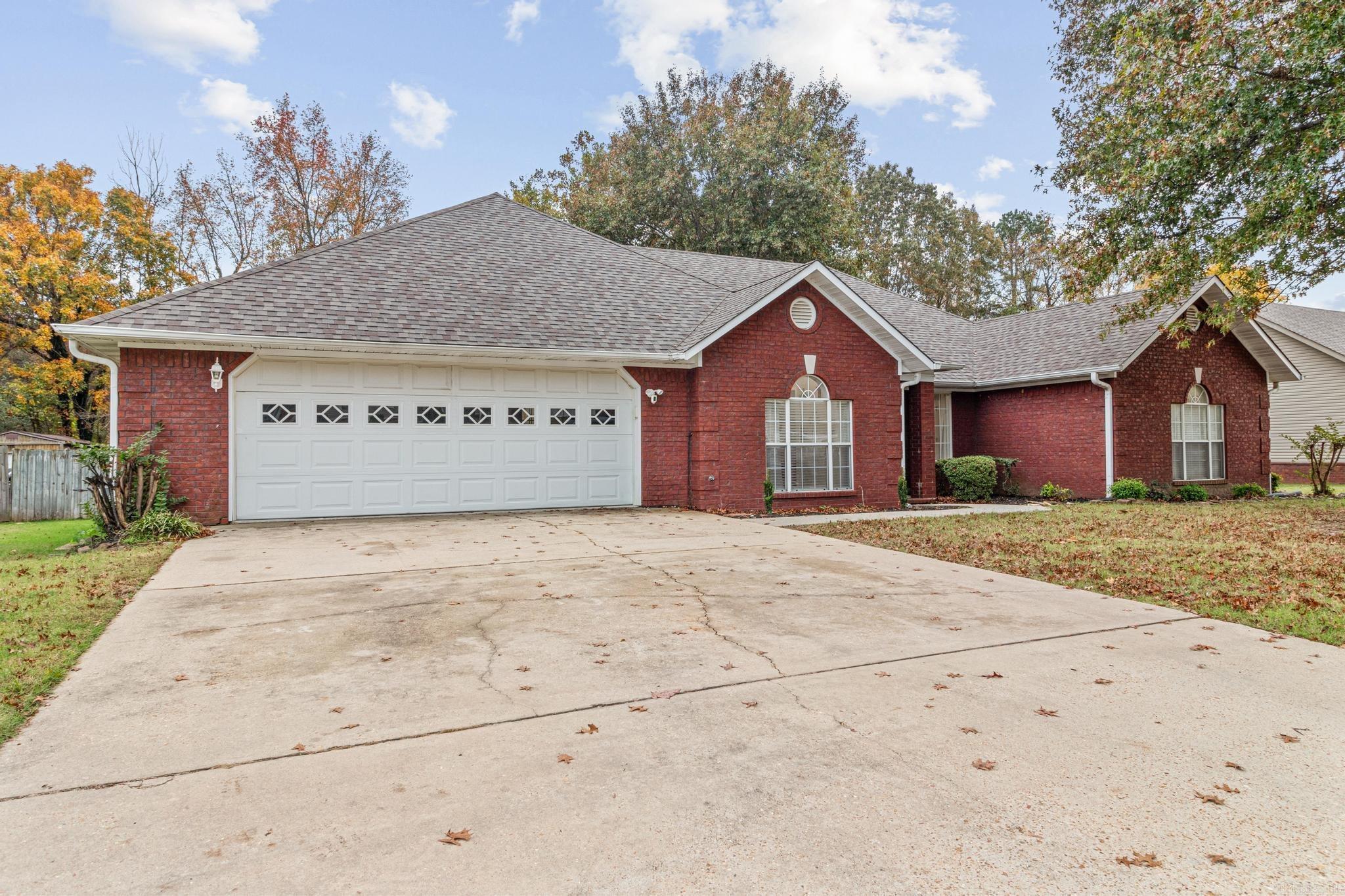 6902 Deerwood  Paragould, AR