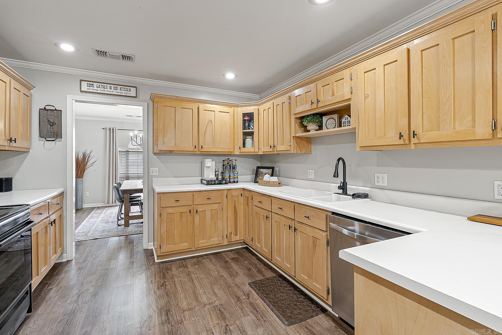 6902 Deerwood  Paragould, AR