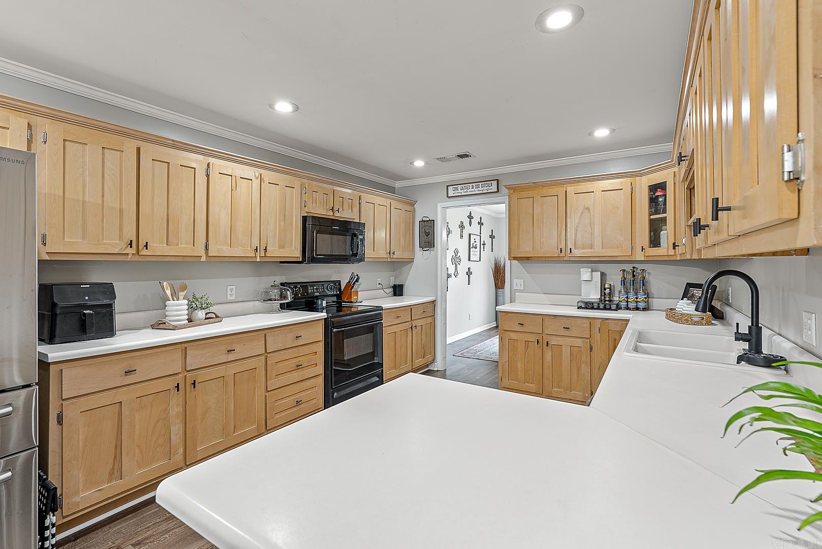 6902 Deerwood  Paragould, AR
