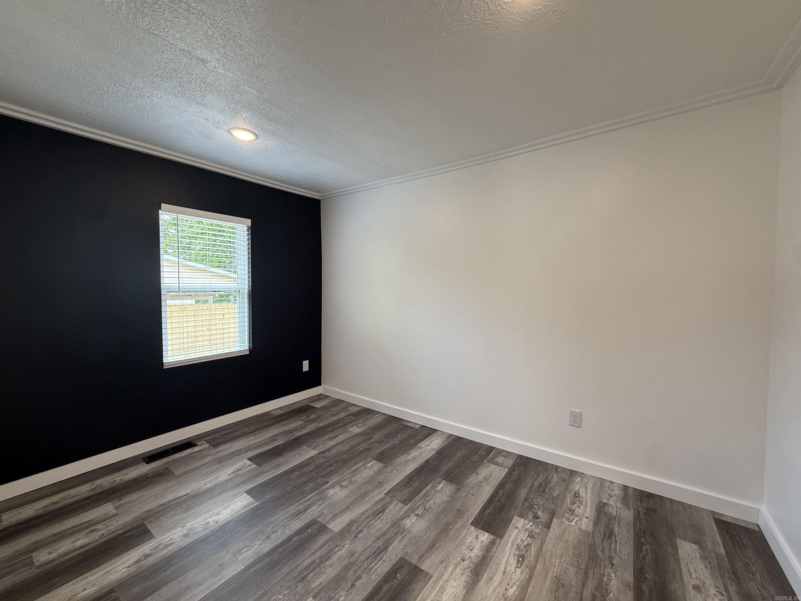 219 N Chestnut  Harrison, AR