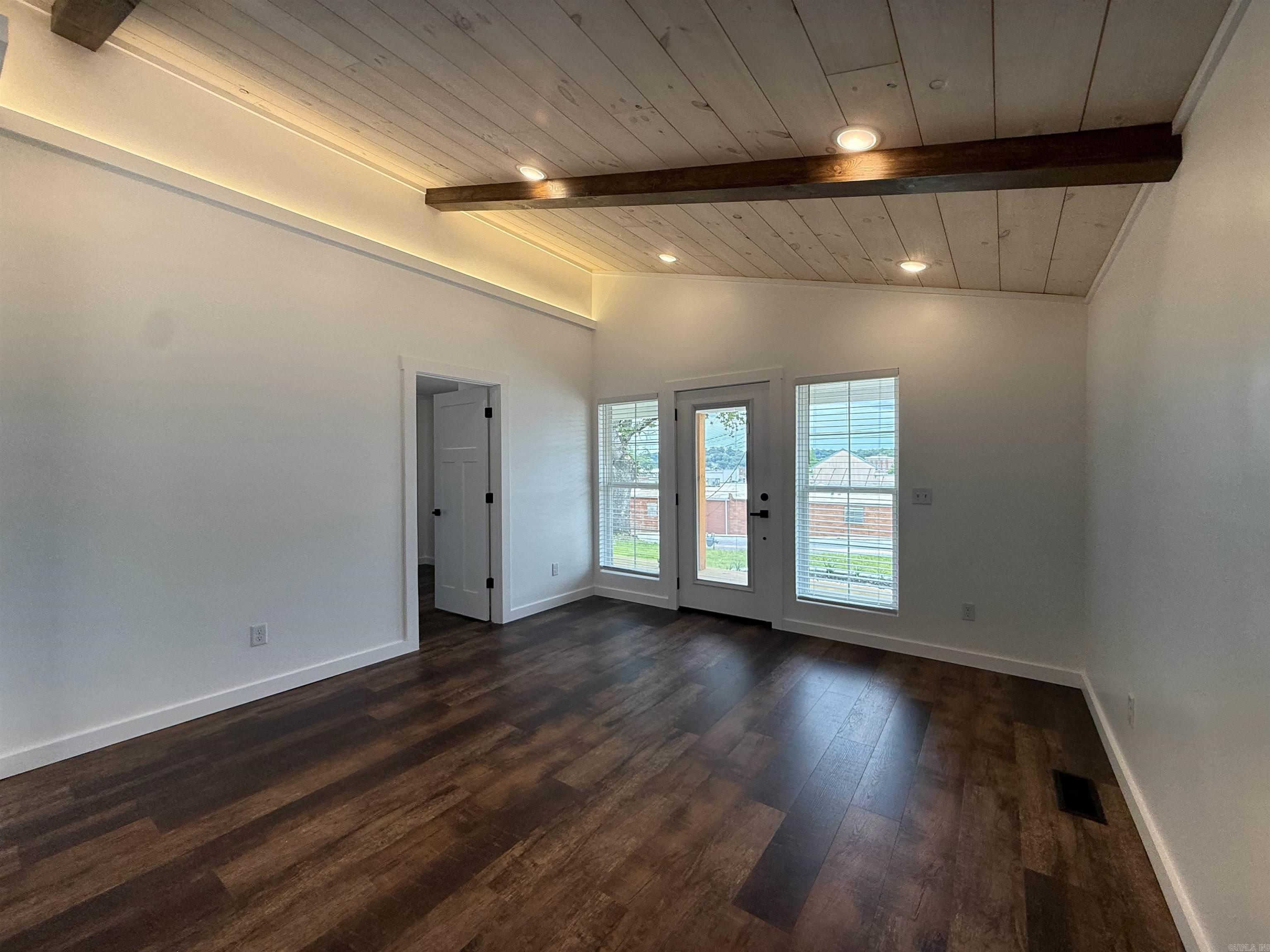 219 N Chestnut  Harrison, AR