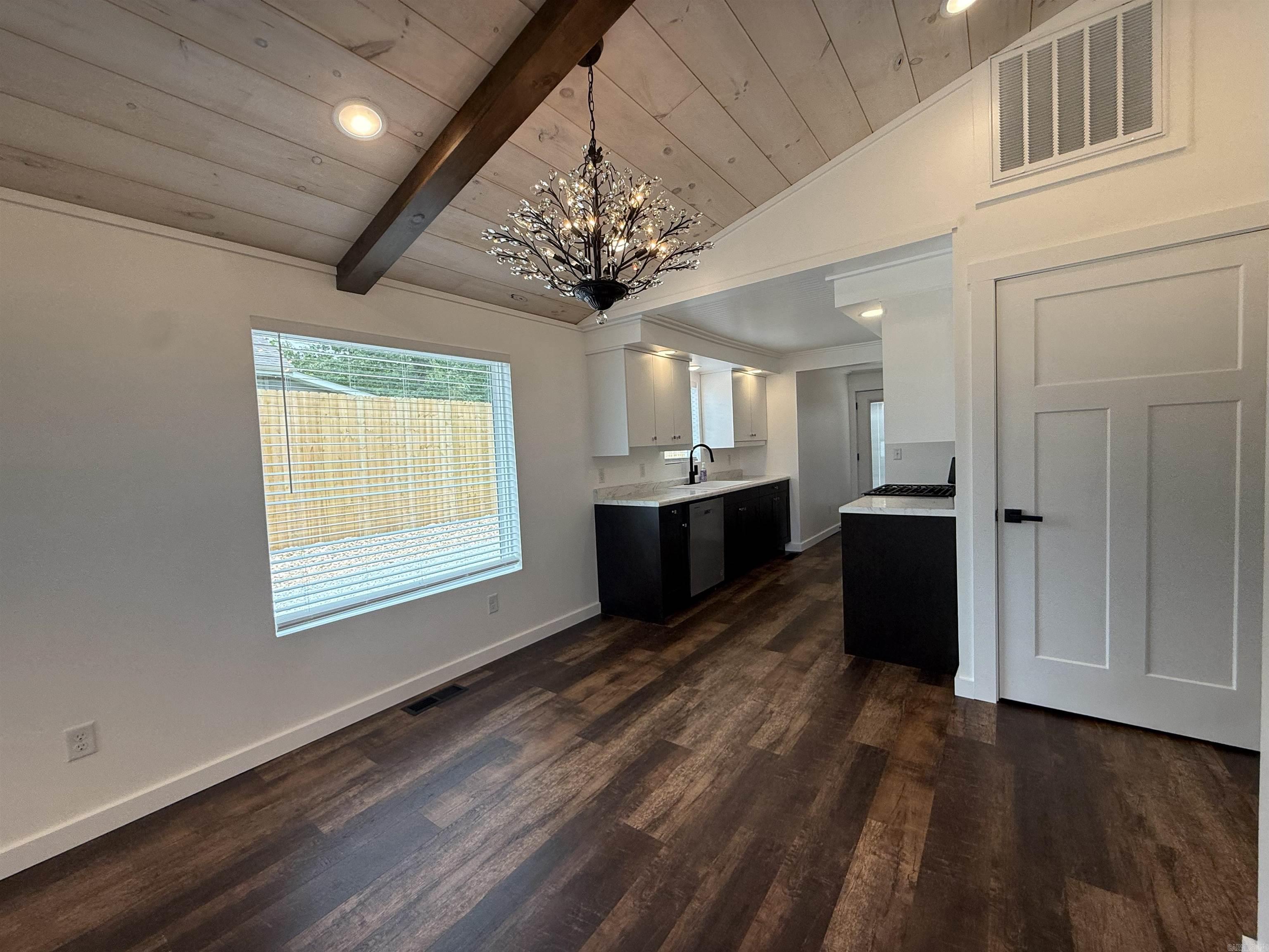 219 N Chestnut  Harrison, AR