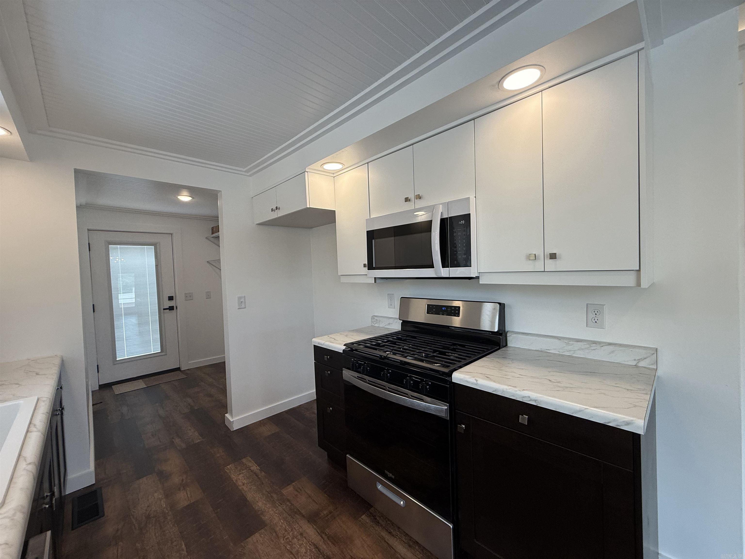 219 N Chestnut  Harrison, AR