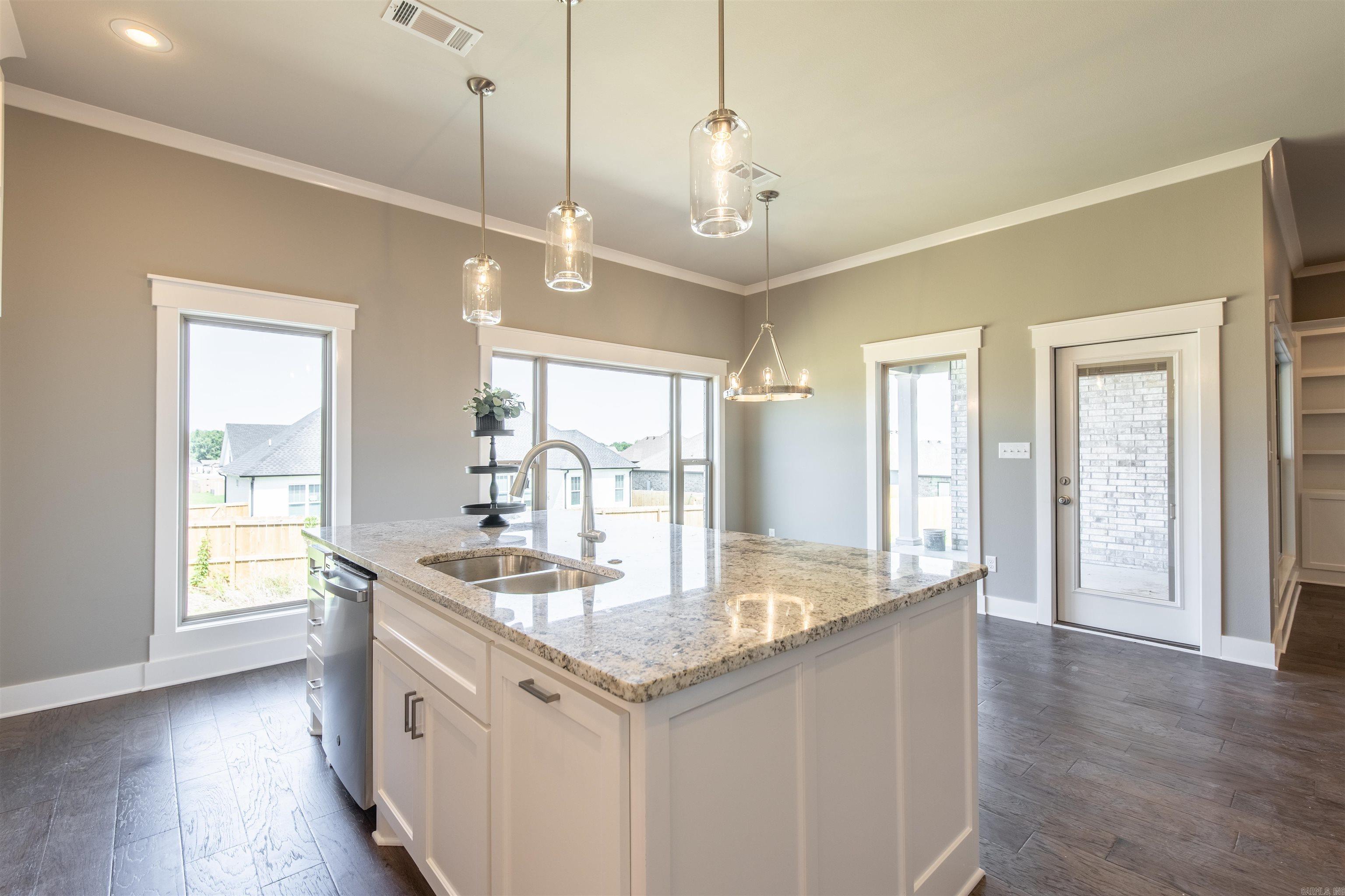 2690 Overcup  Conway, AR