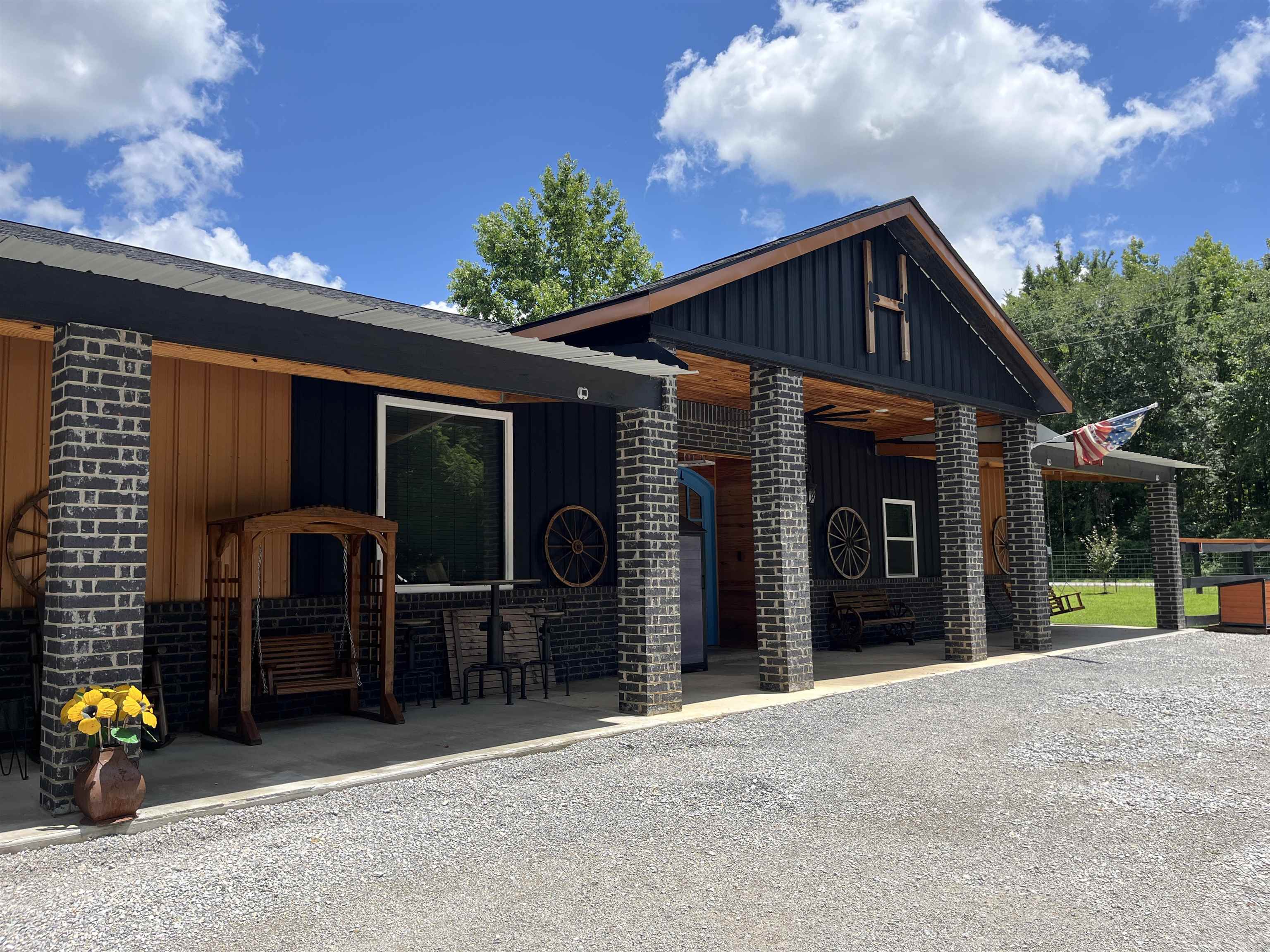 894 CR 792  Brookland, AR