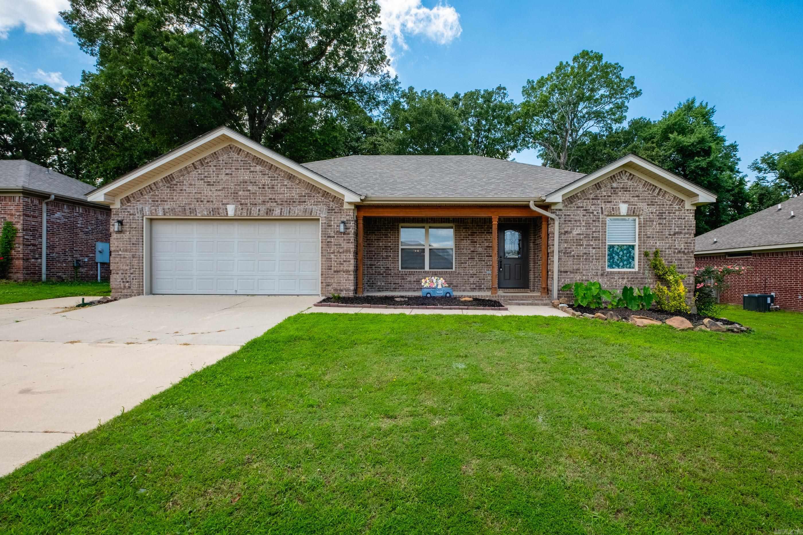 124 Cross Creek Drive  Austin, AR
