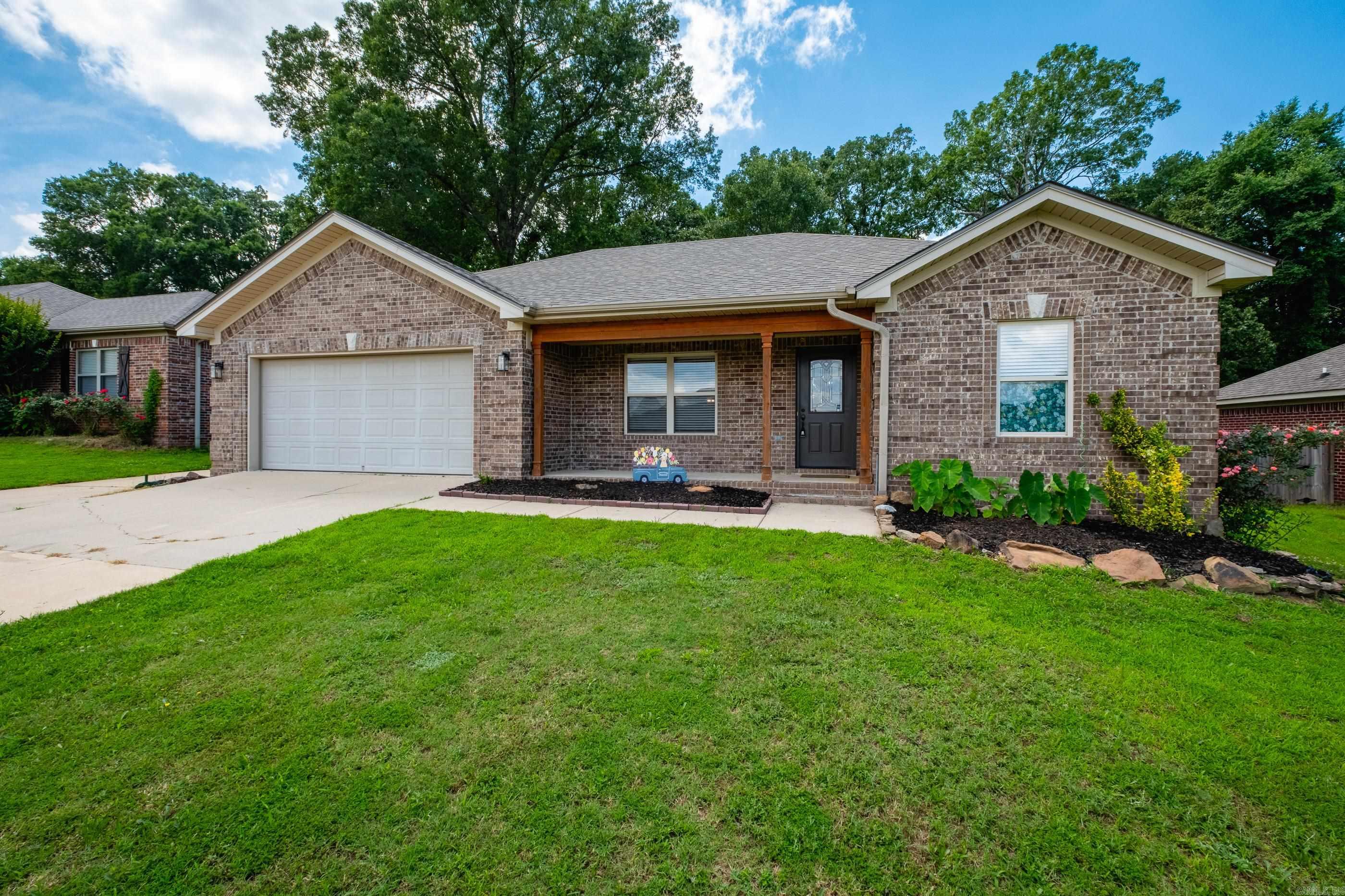 124 Cross Creek Drive  Austin, AR