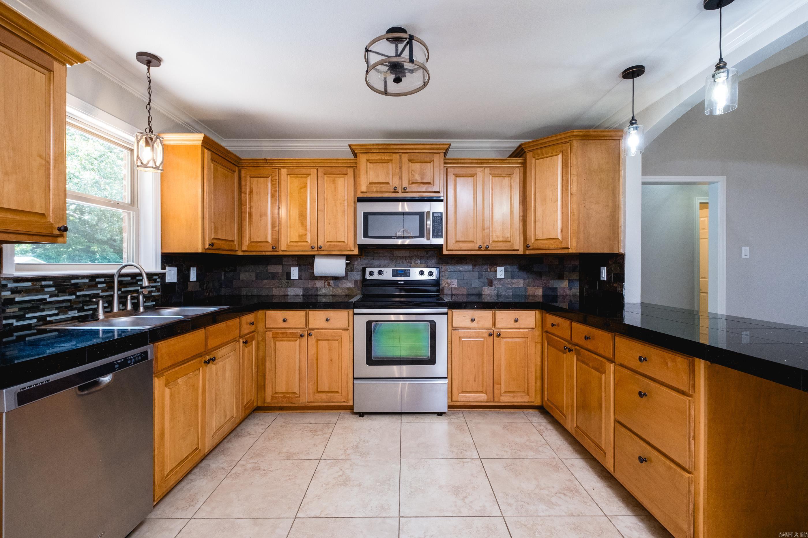 124 Cross Creek Drive  Austin, AR