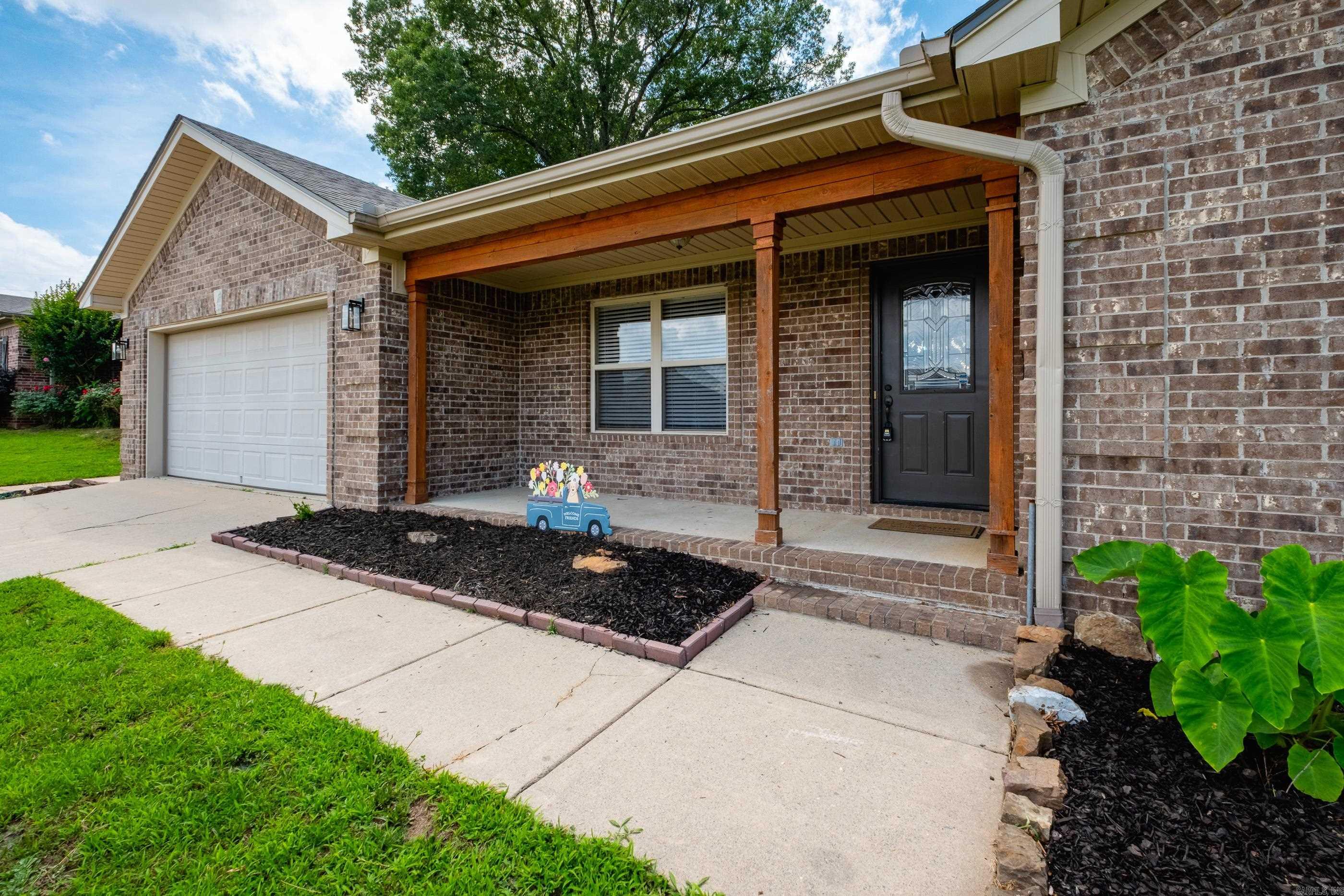 124 Cross Creek Drive  Austin, AR
