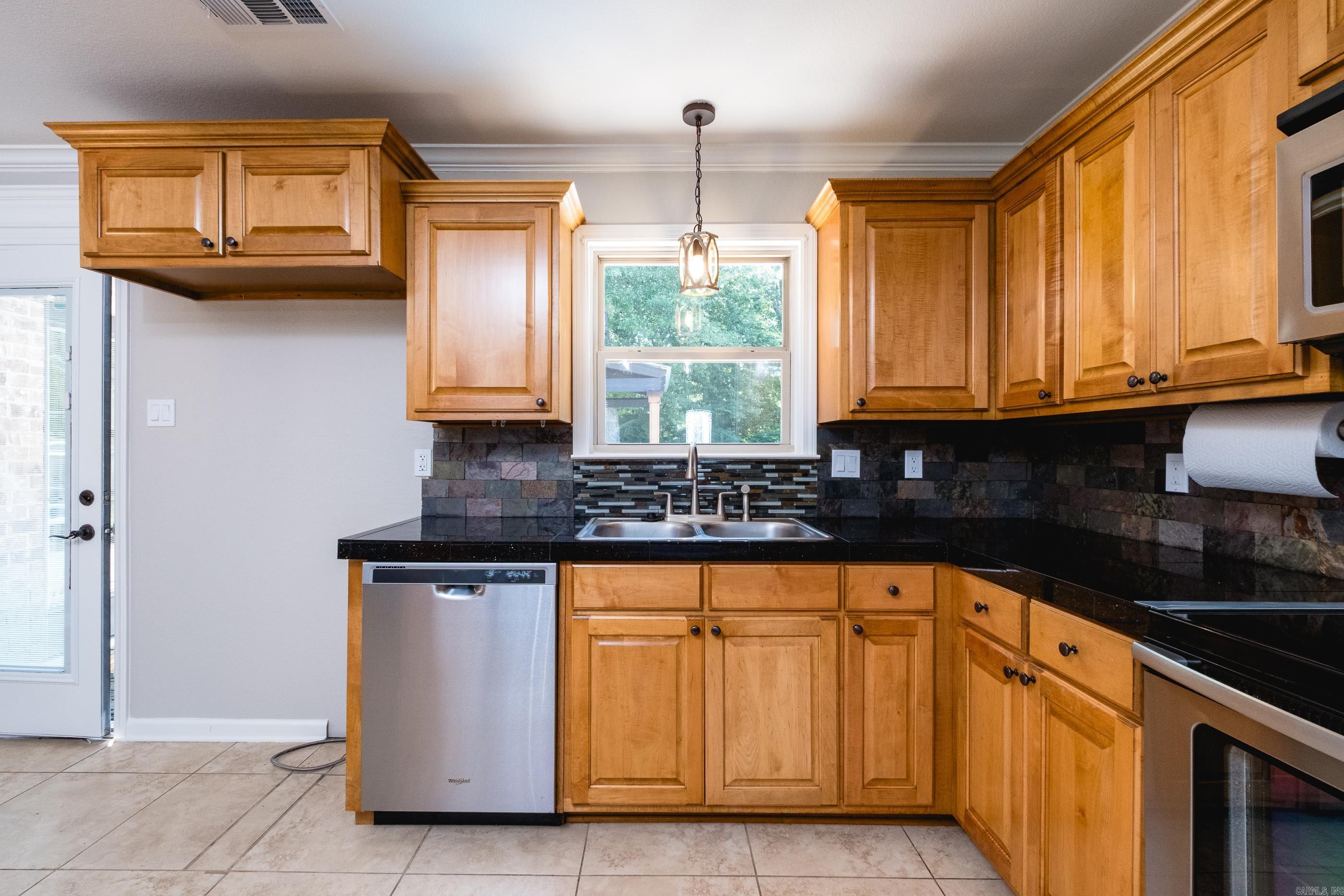 124 Cross Creek Drive  Austin, AR