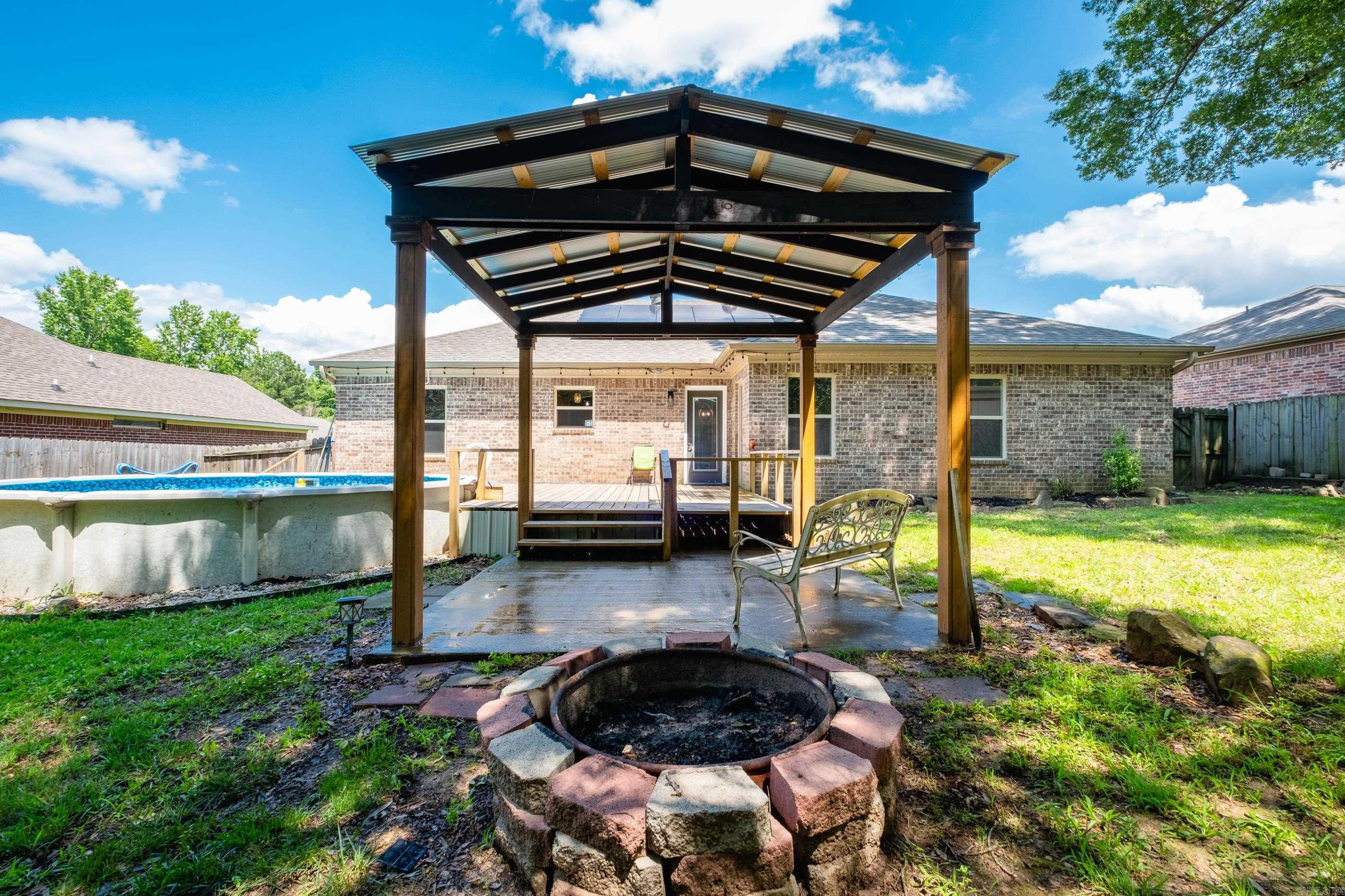 124 Cross Creek Drive  Austin, AR