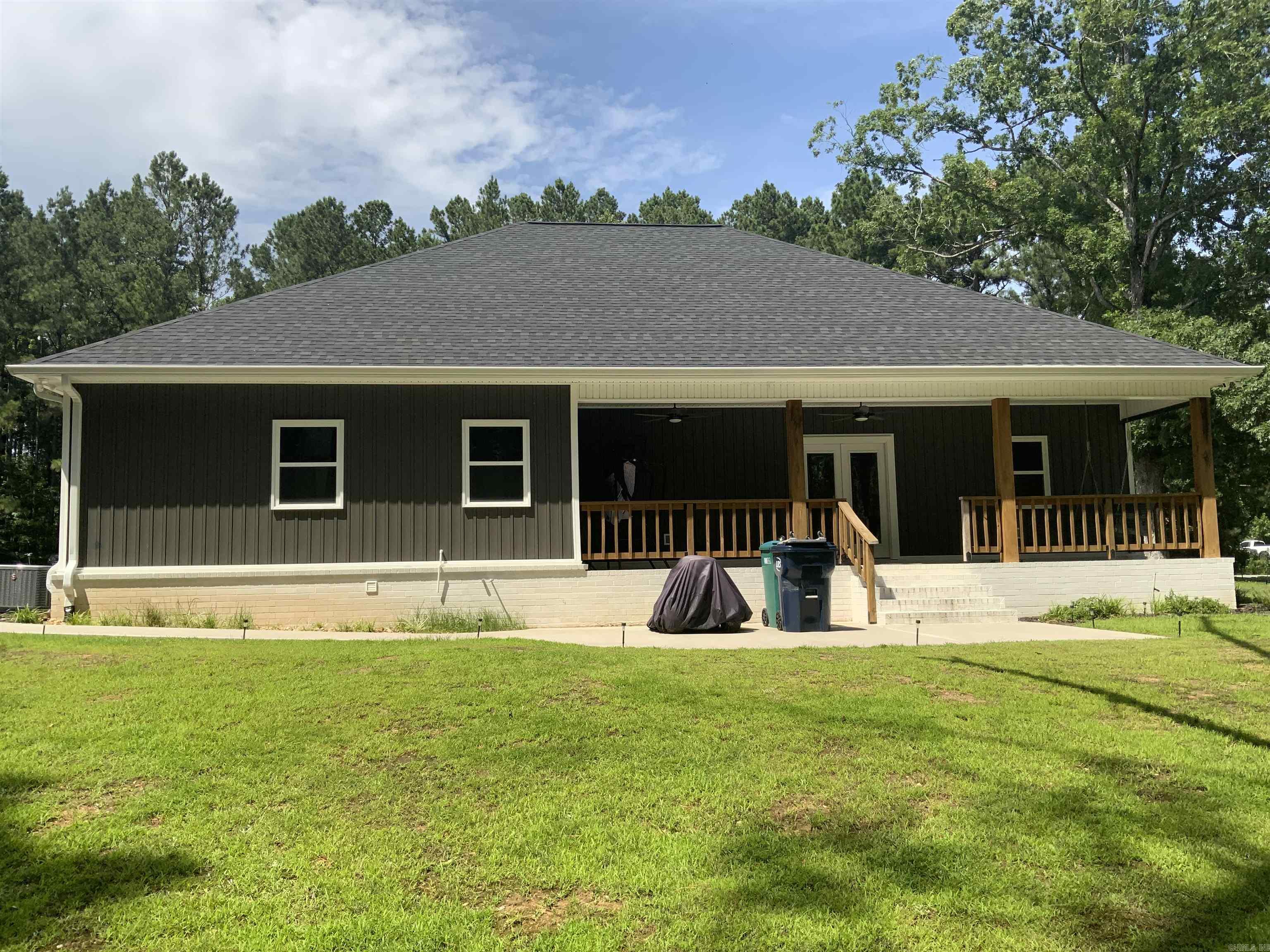 2422 Meadow Pond  White Hall, AR