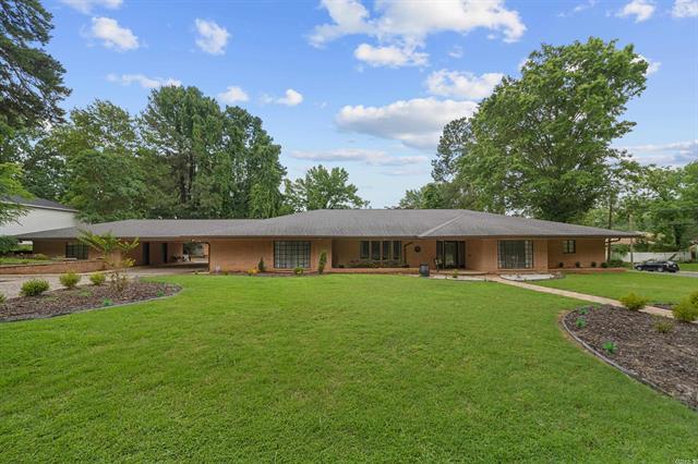 911  Prospect  Hot Springs, AR