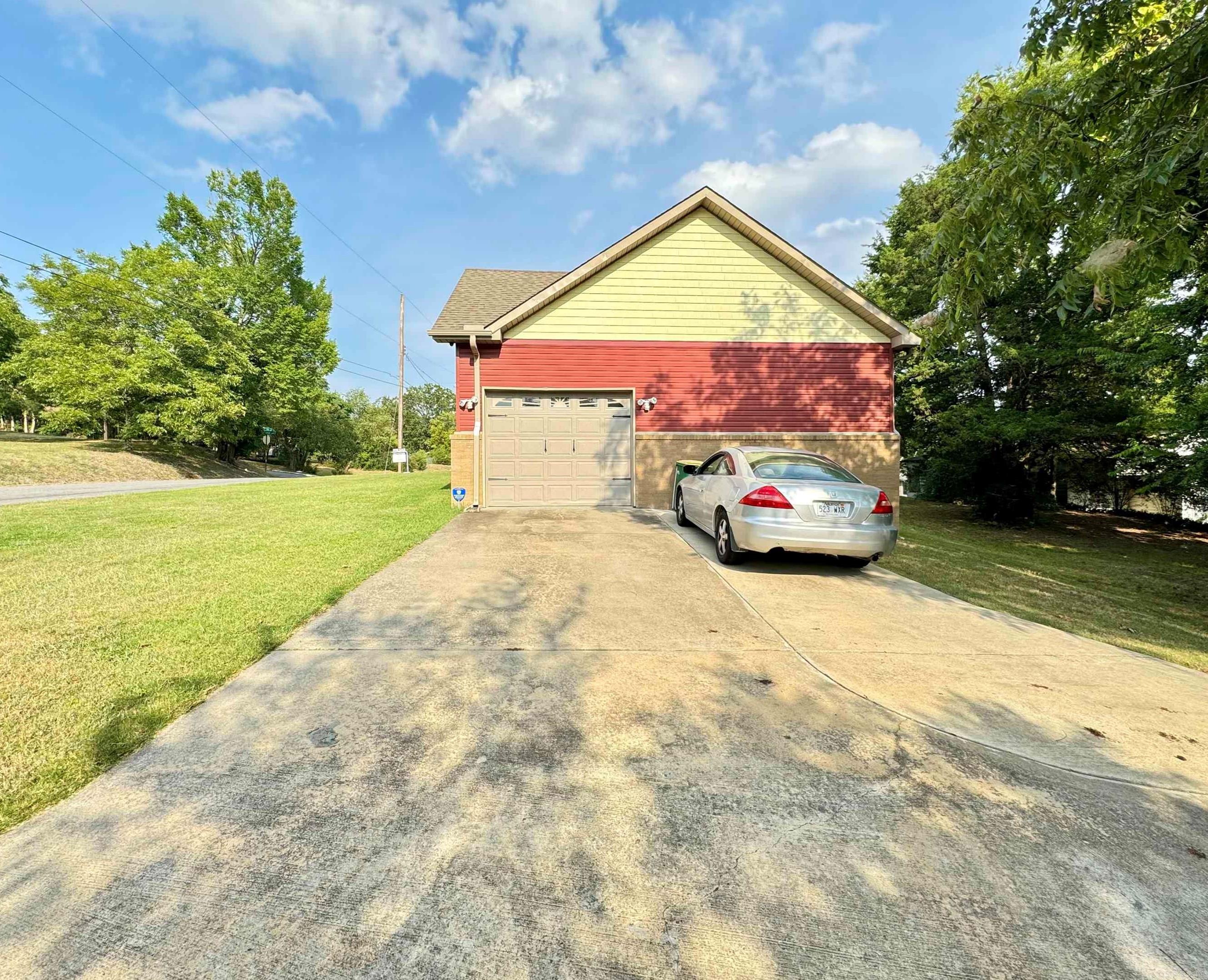 1500 Valmar St  Little Rock, AR