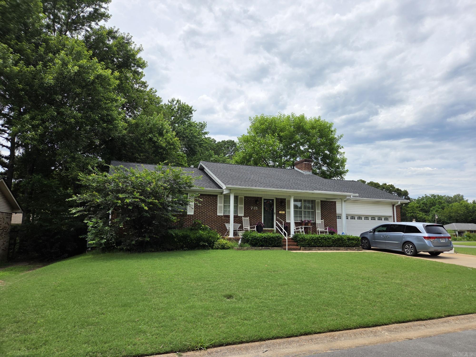 715 N Spruce  Searcy, AR