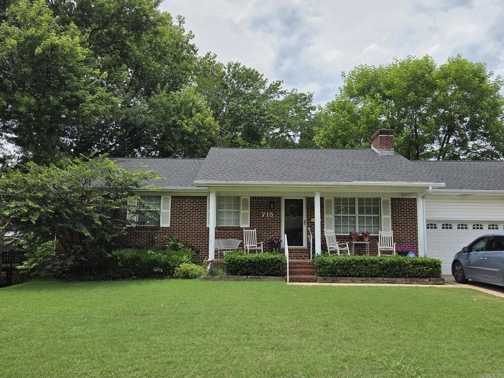 715 N Spruce  Searcy, AR
