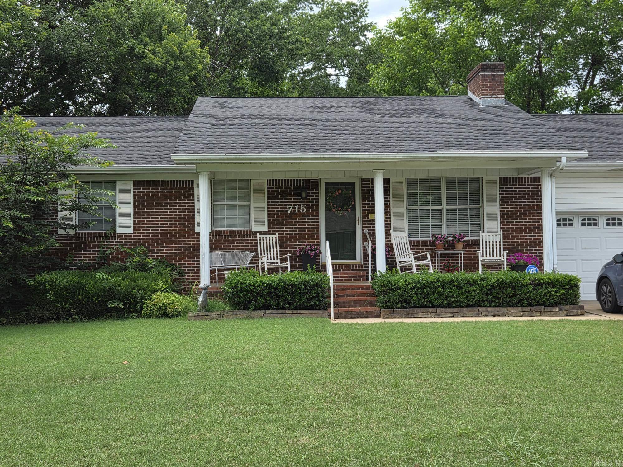 715 N Spruce  Searcy, AR