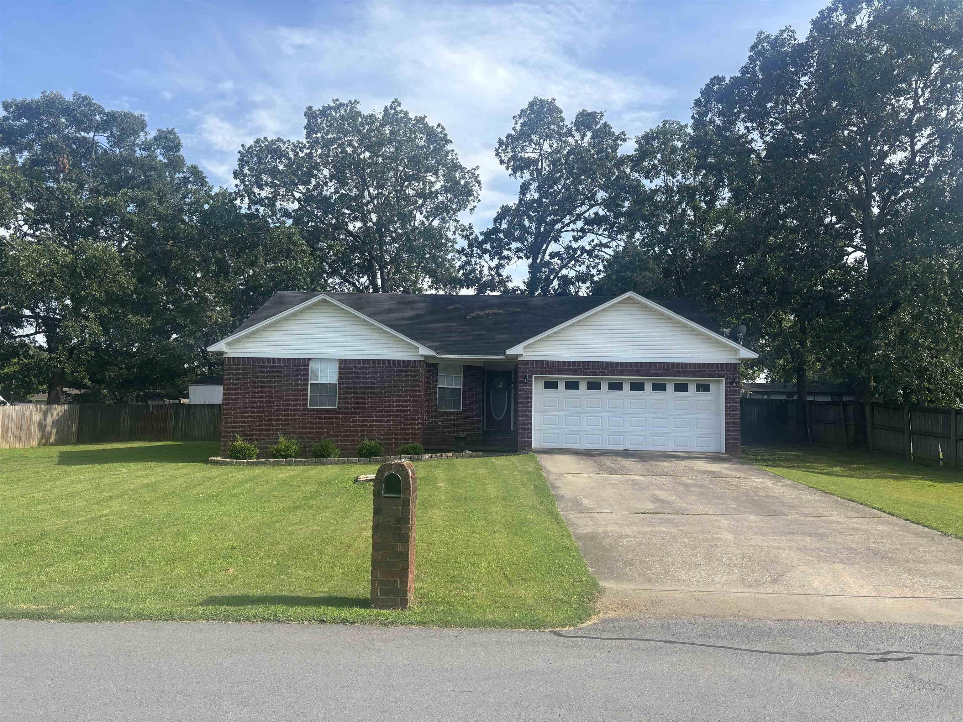 2 Ledrick  Mayflower, AR