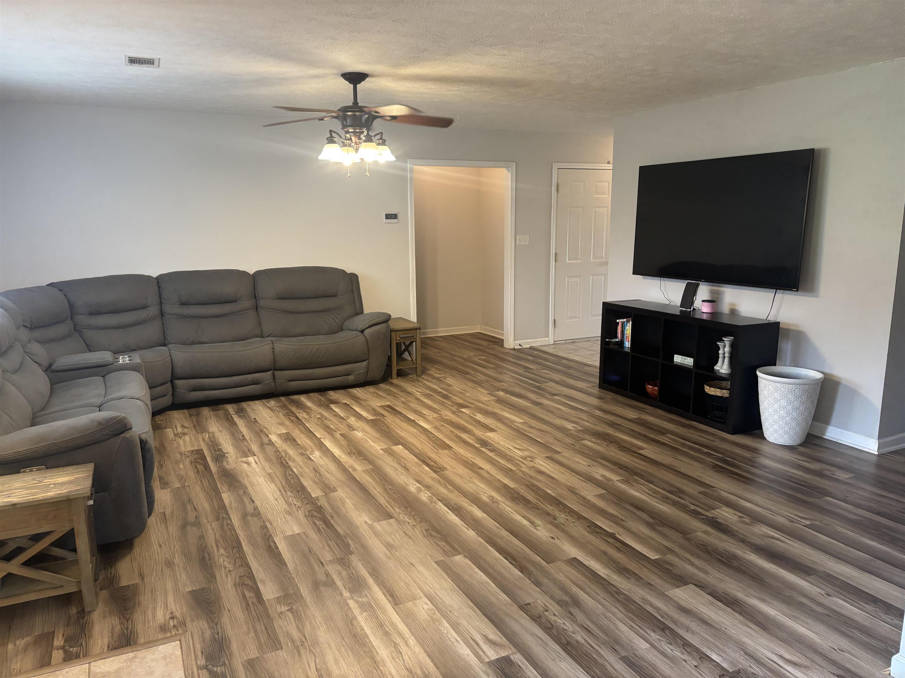 2 Ledrick  Mayflower, AR
