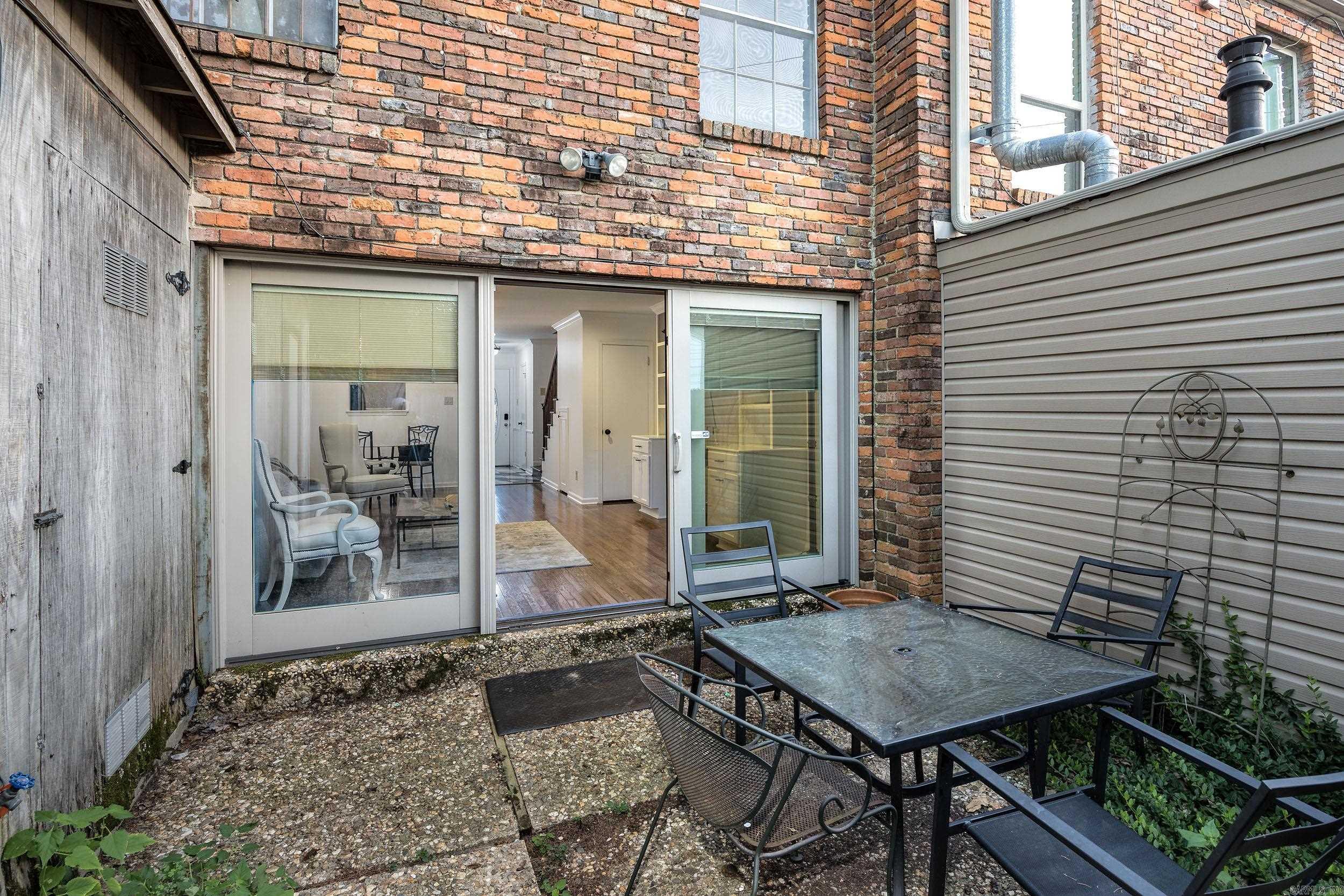 1824 N HUGHES ST # 1 Little Rock, AR 72207