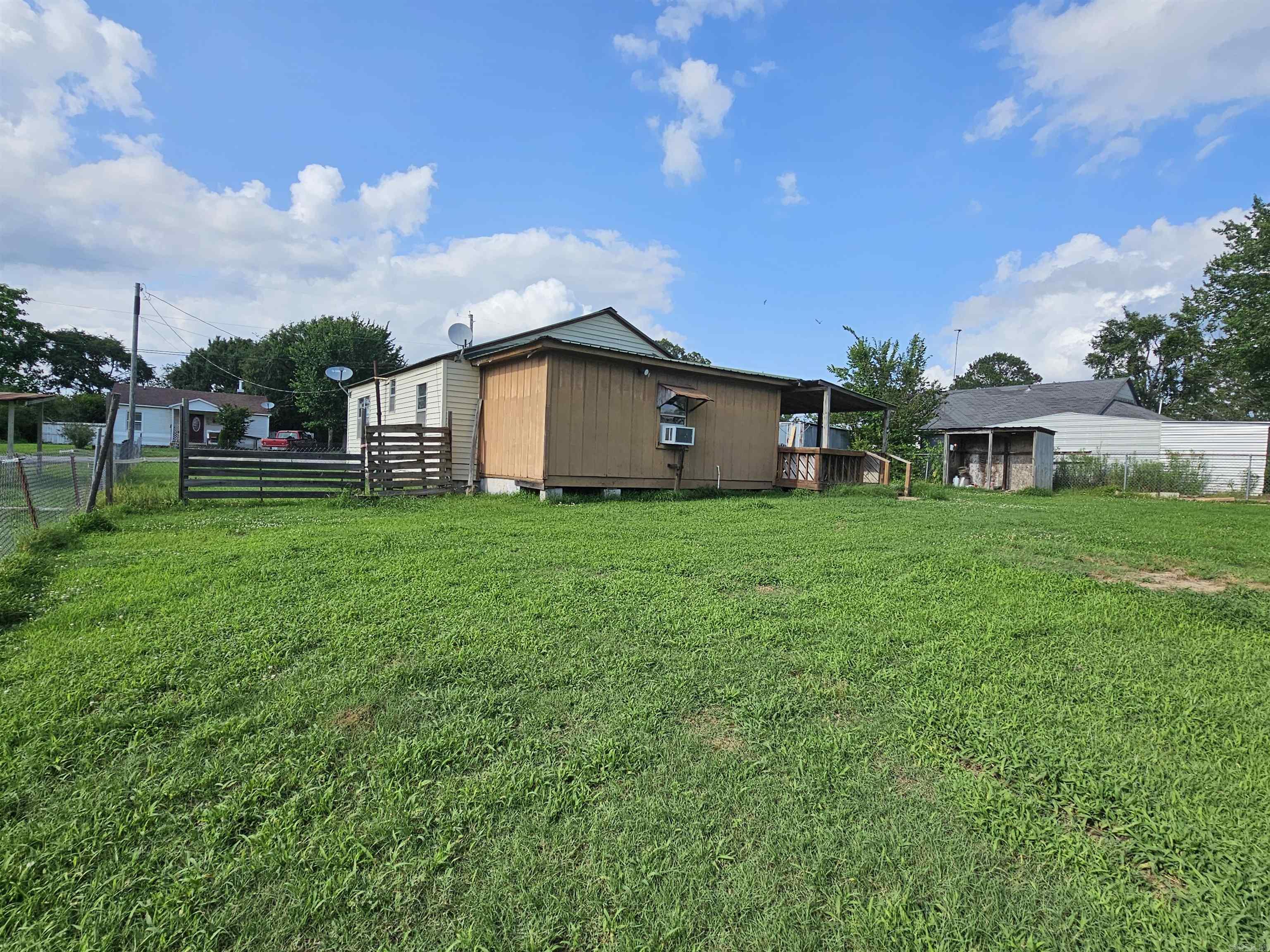 801 Deridder  Mena, AR