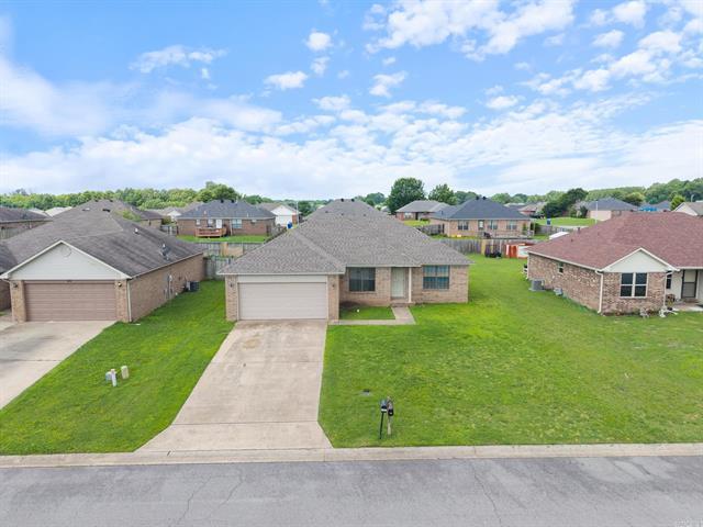 1435  Ola St  Conway, AR