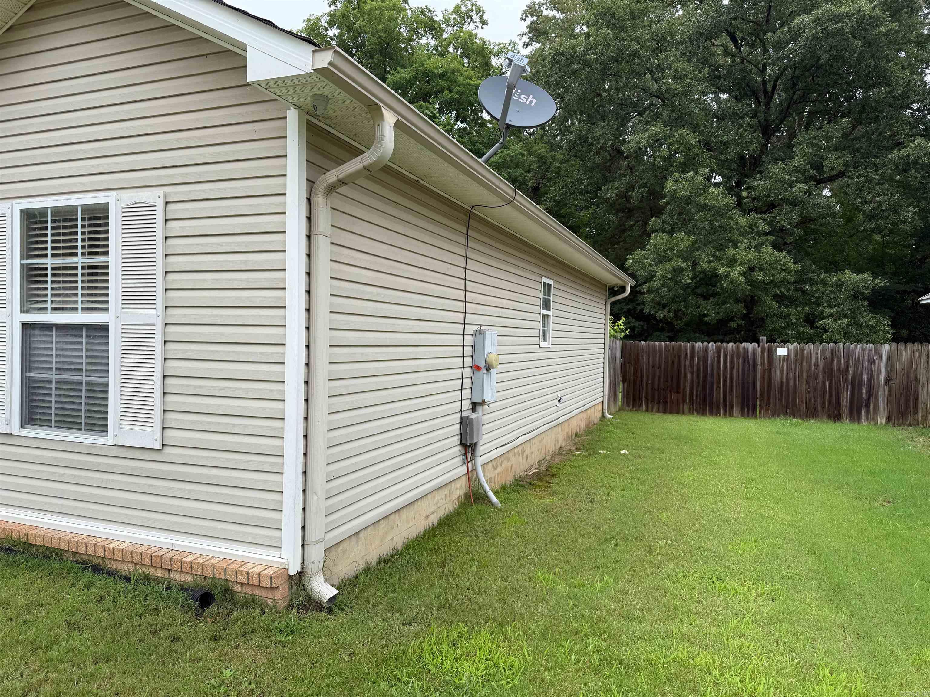38 Weatherwood  Ward, AR