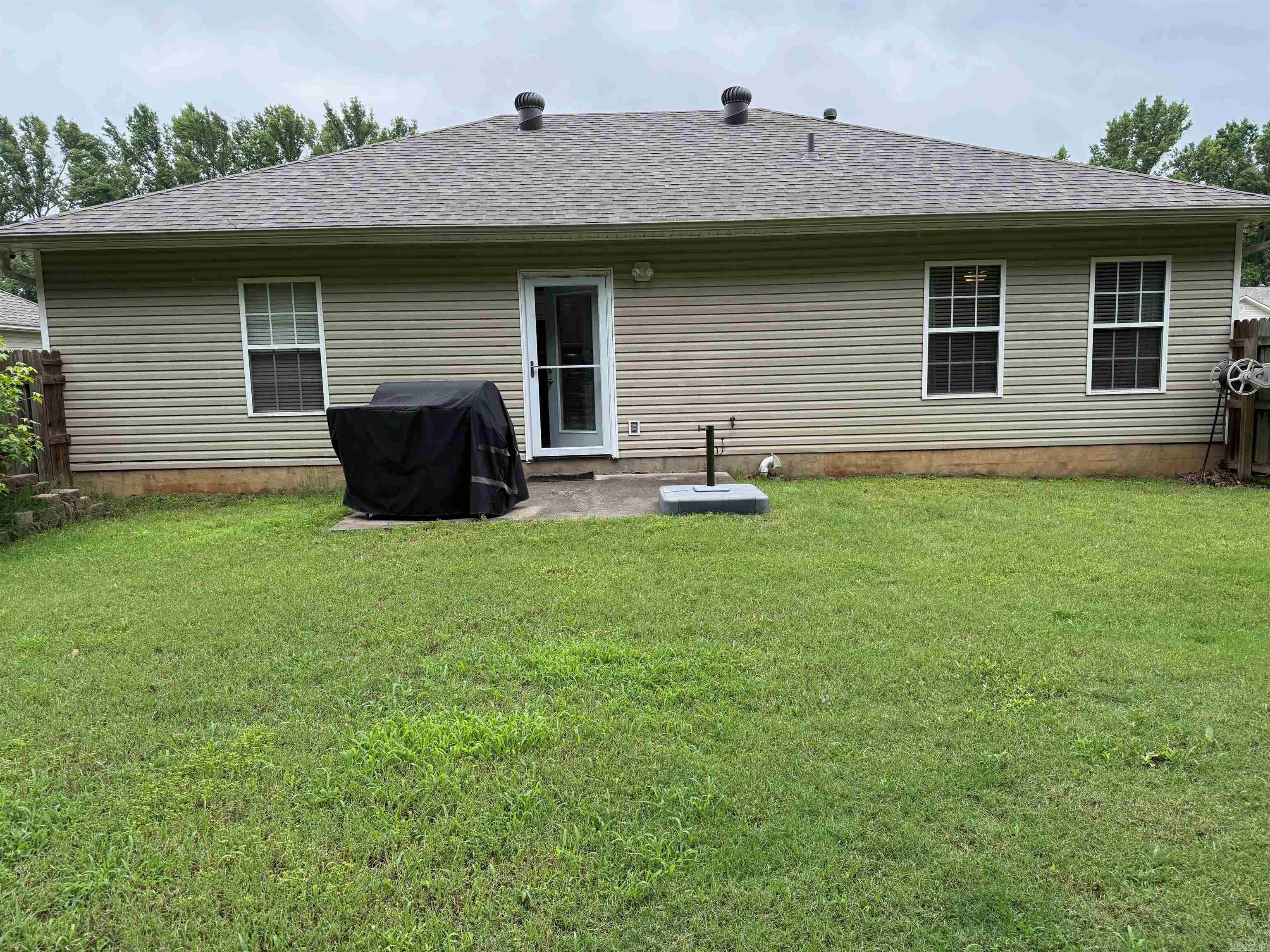 38 Weatherwood  Ward, AR