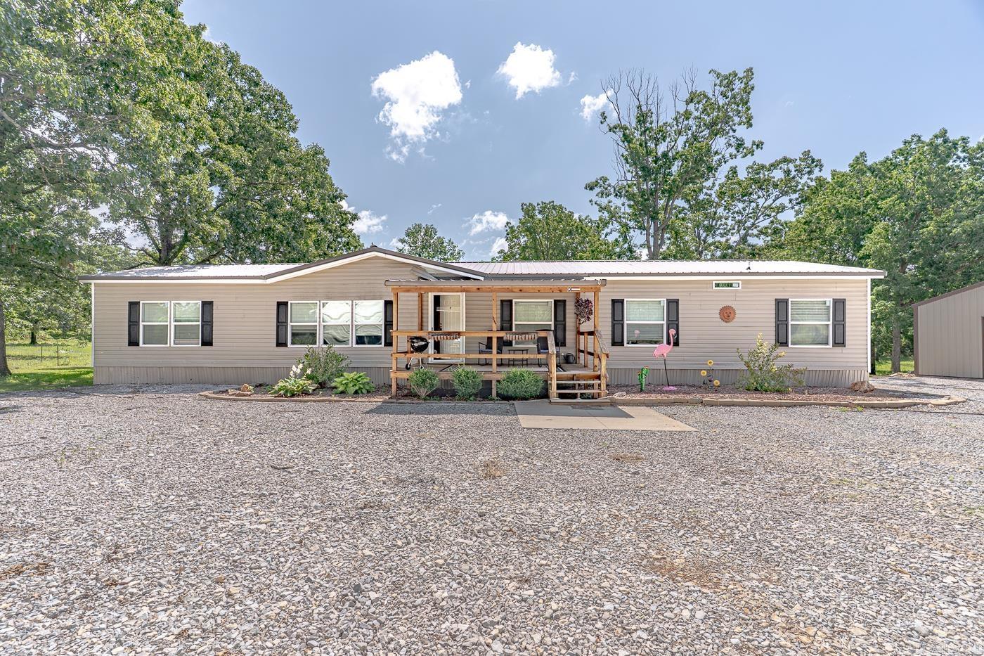 284 sycamore  Salem, AR
