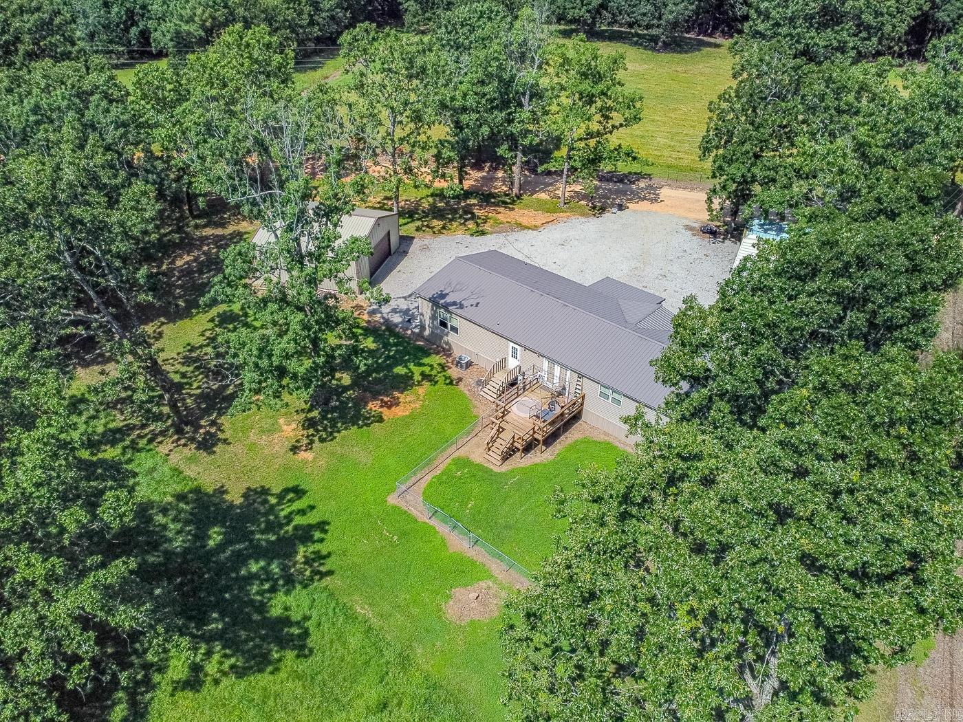 284 sycamore  Salem, AR