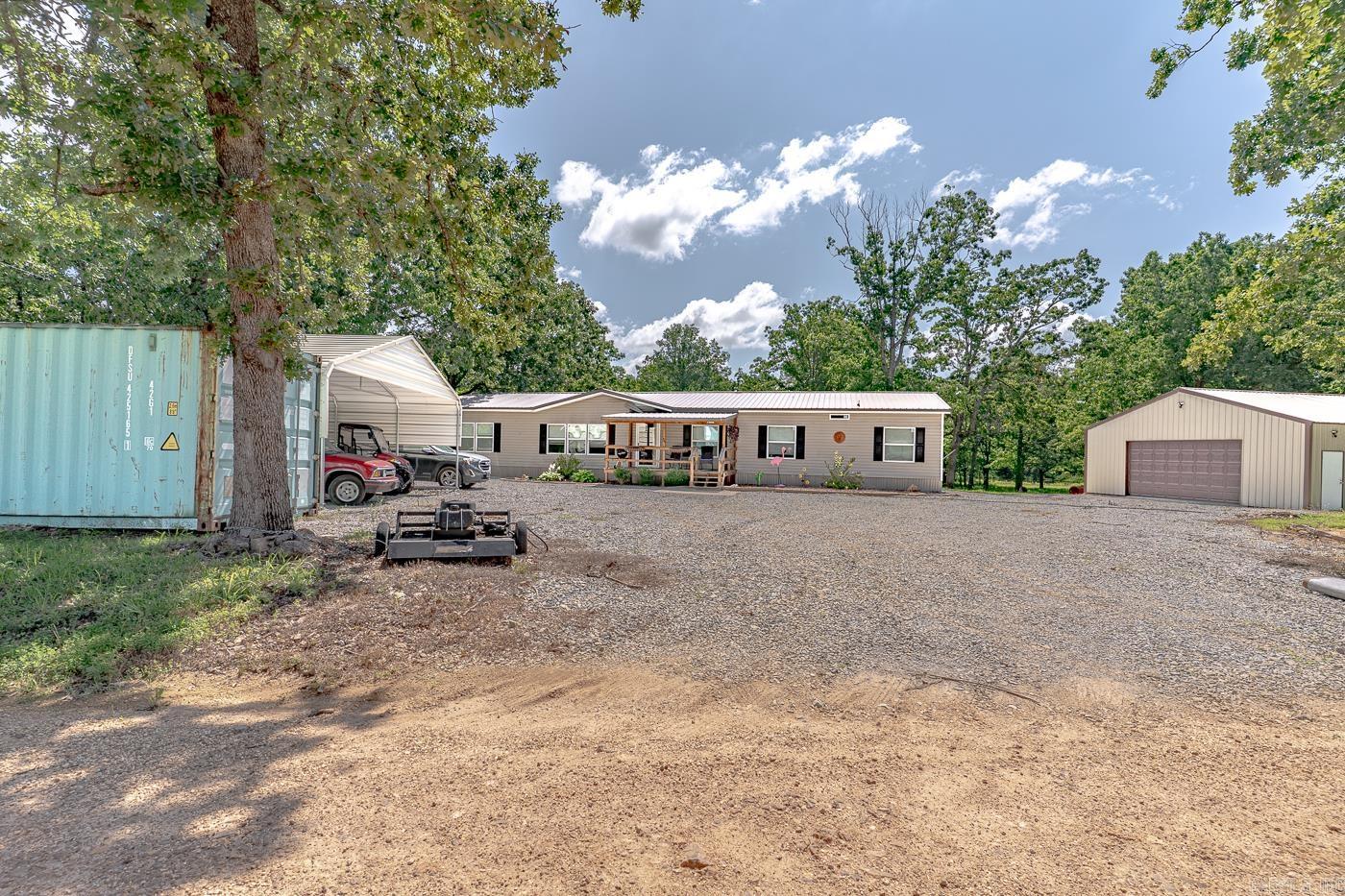284 sycamore  Salem, AR