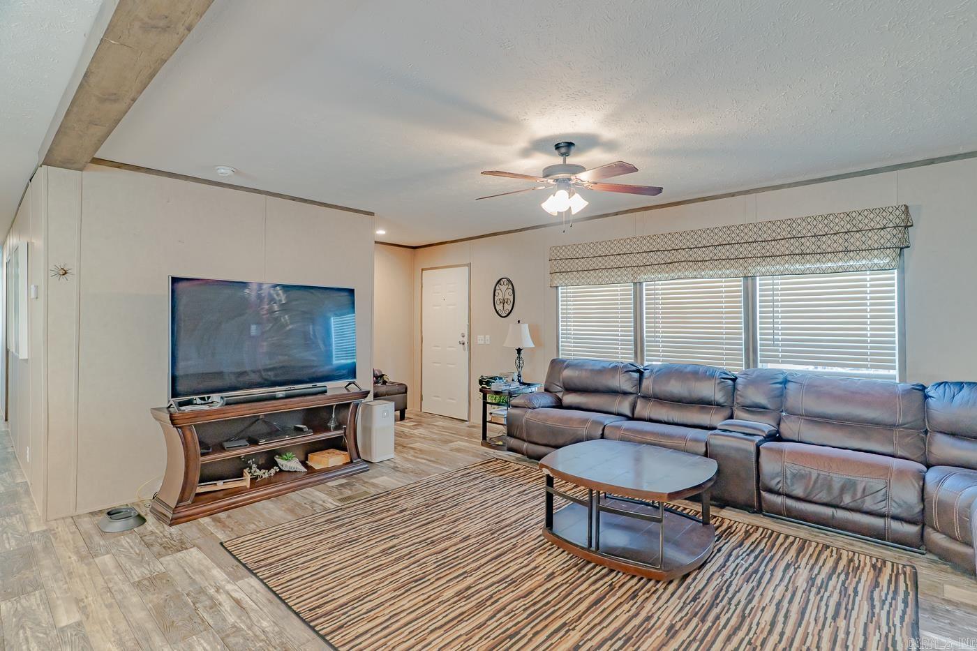 284 sycamore  Salem, AR