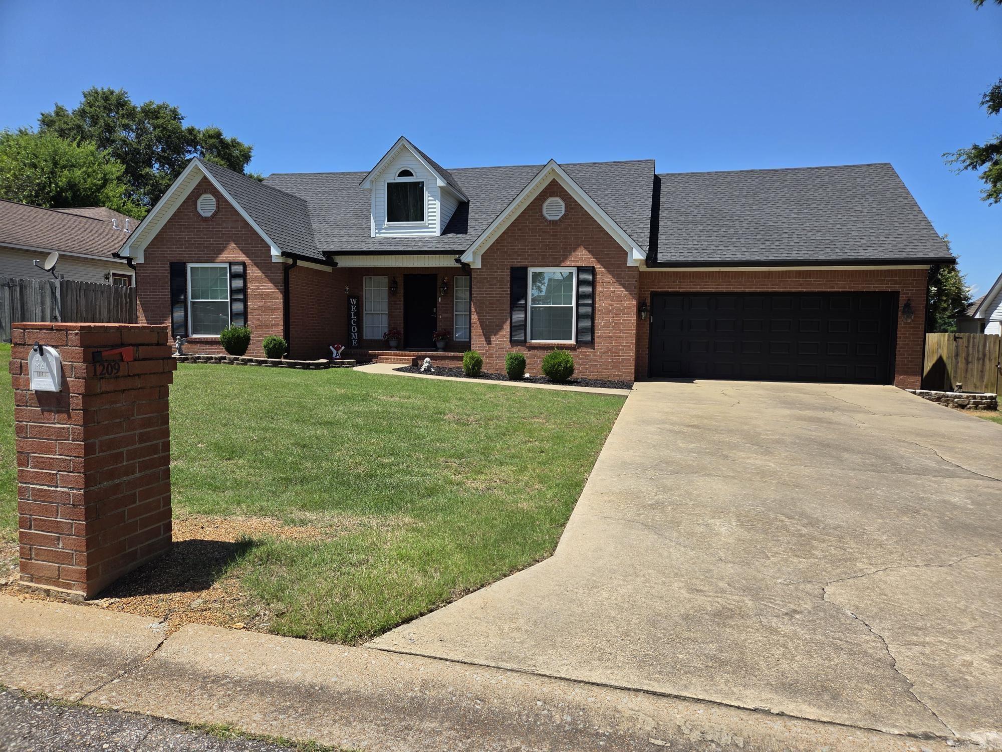 1209 Rehoboth  Searcy, AR