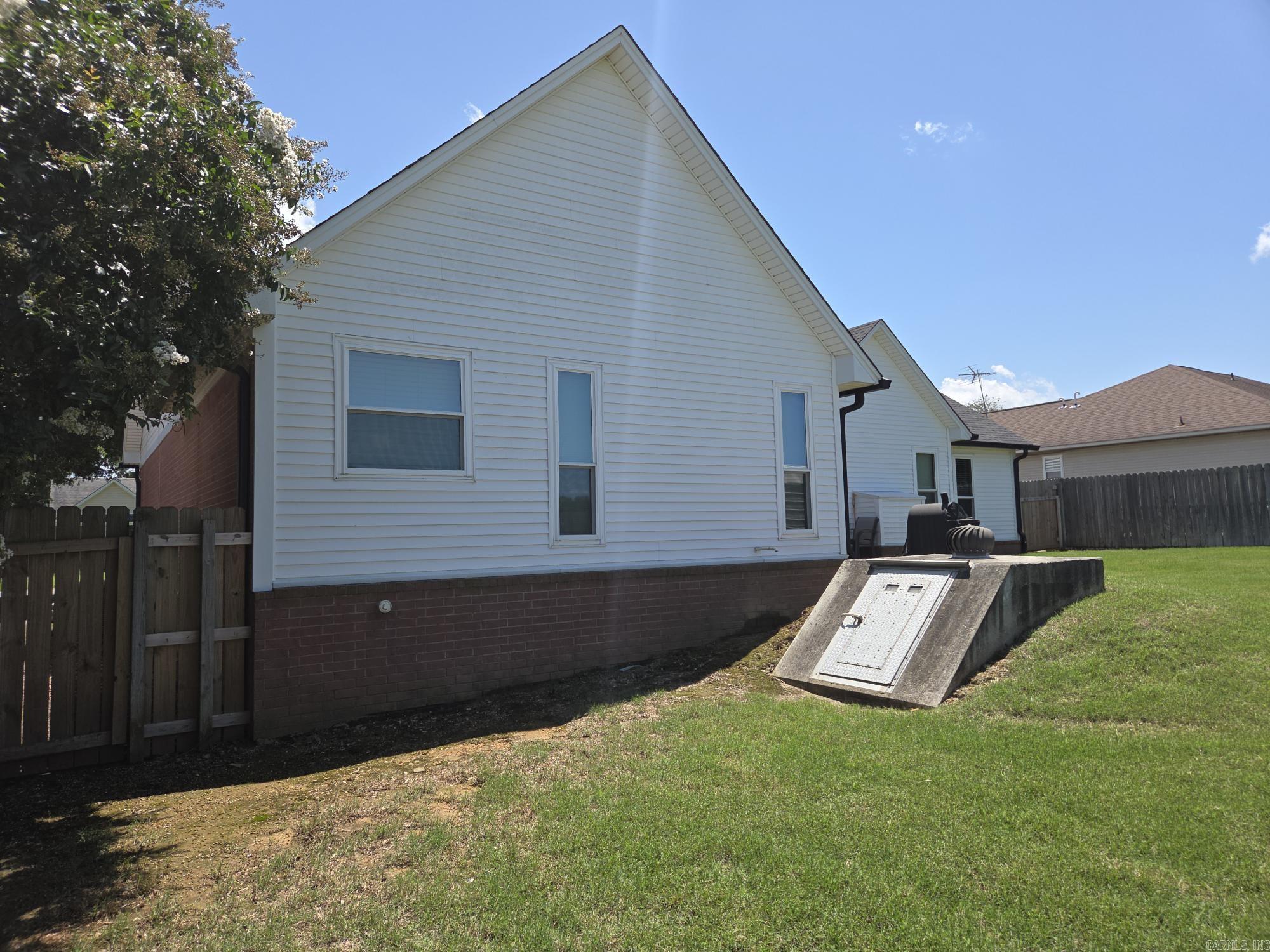 1209 Rehoboth  Searcy, AR