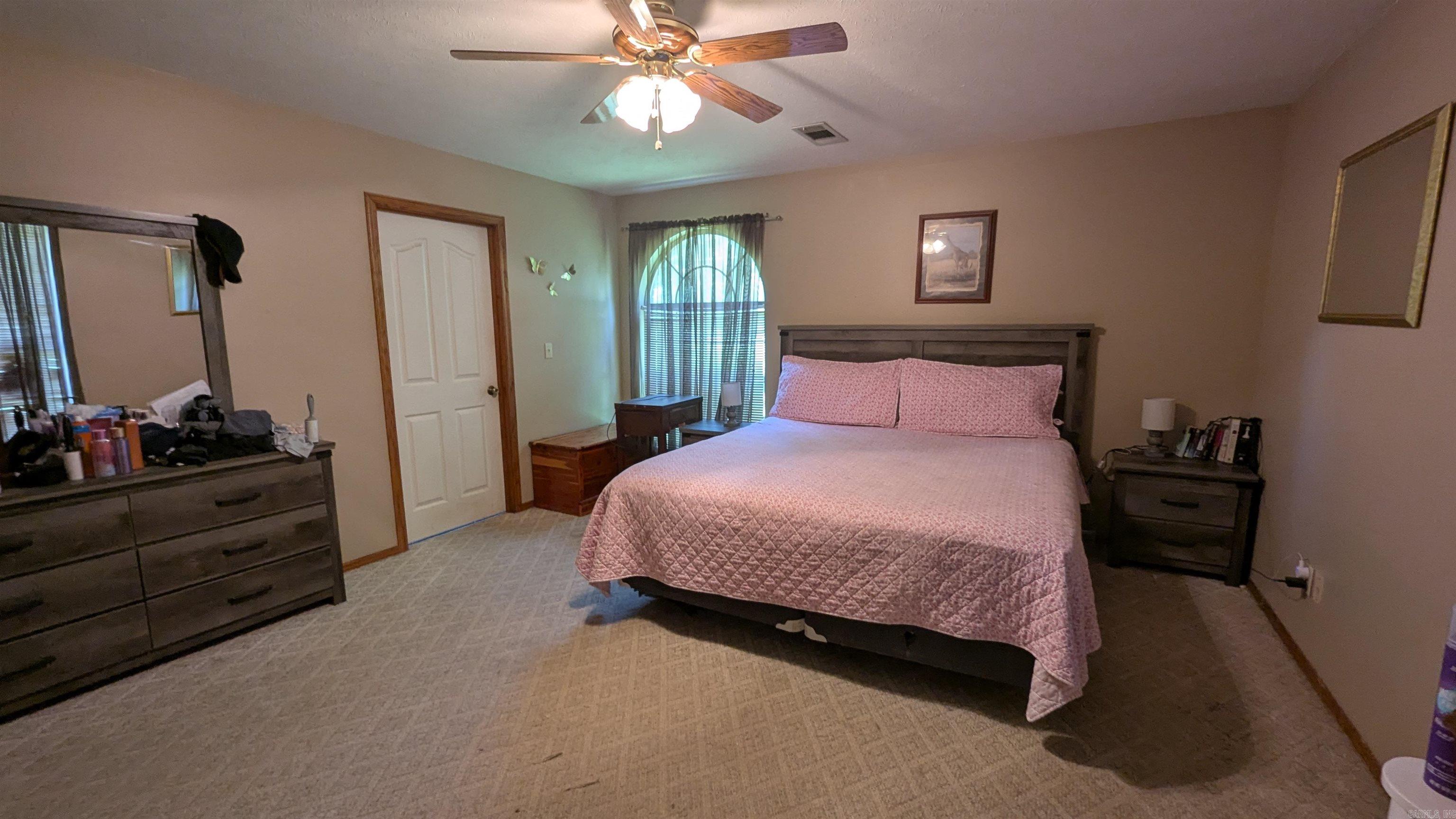 1038 Velvet Ridge Road Bradford, AR 72020