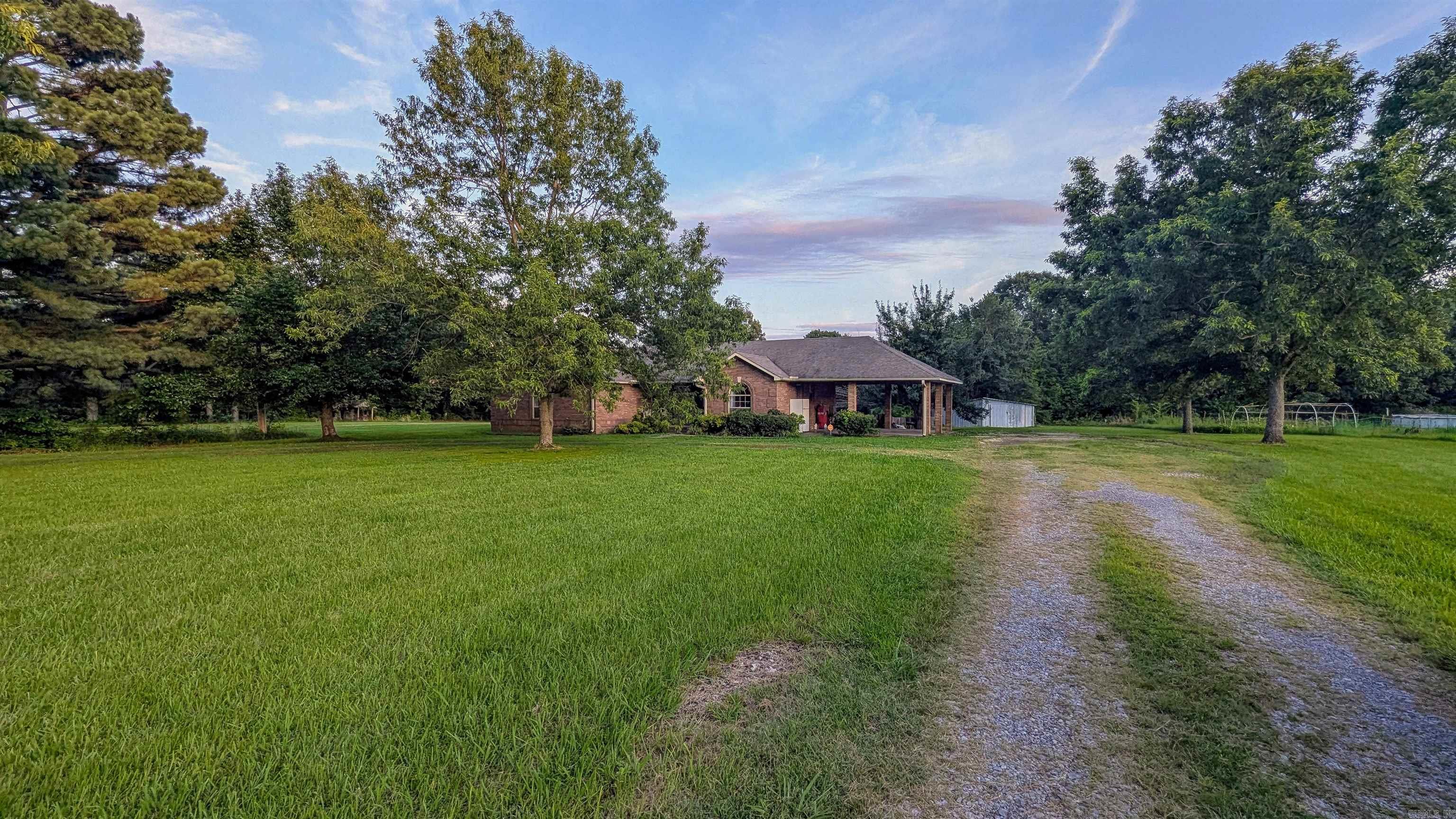 1038 Velvet Ridge Road Bradford, AR 72020
