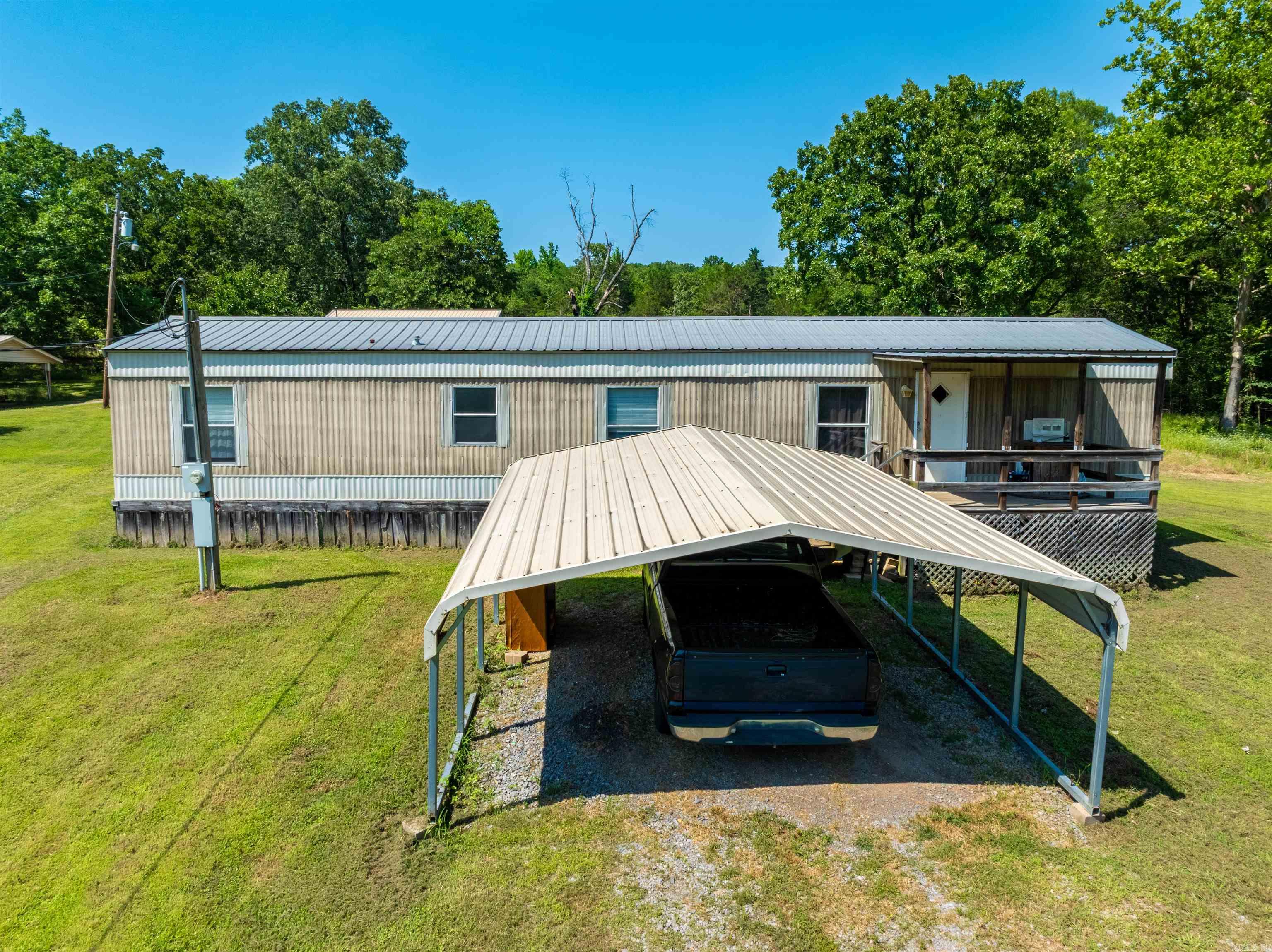 2389 Newport Rd  Batesville, AR