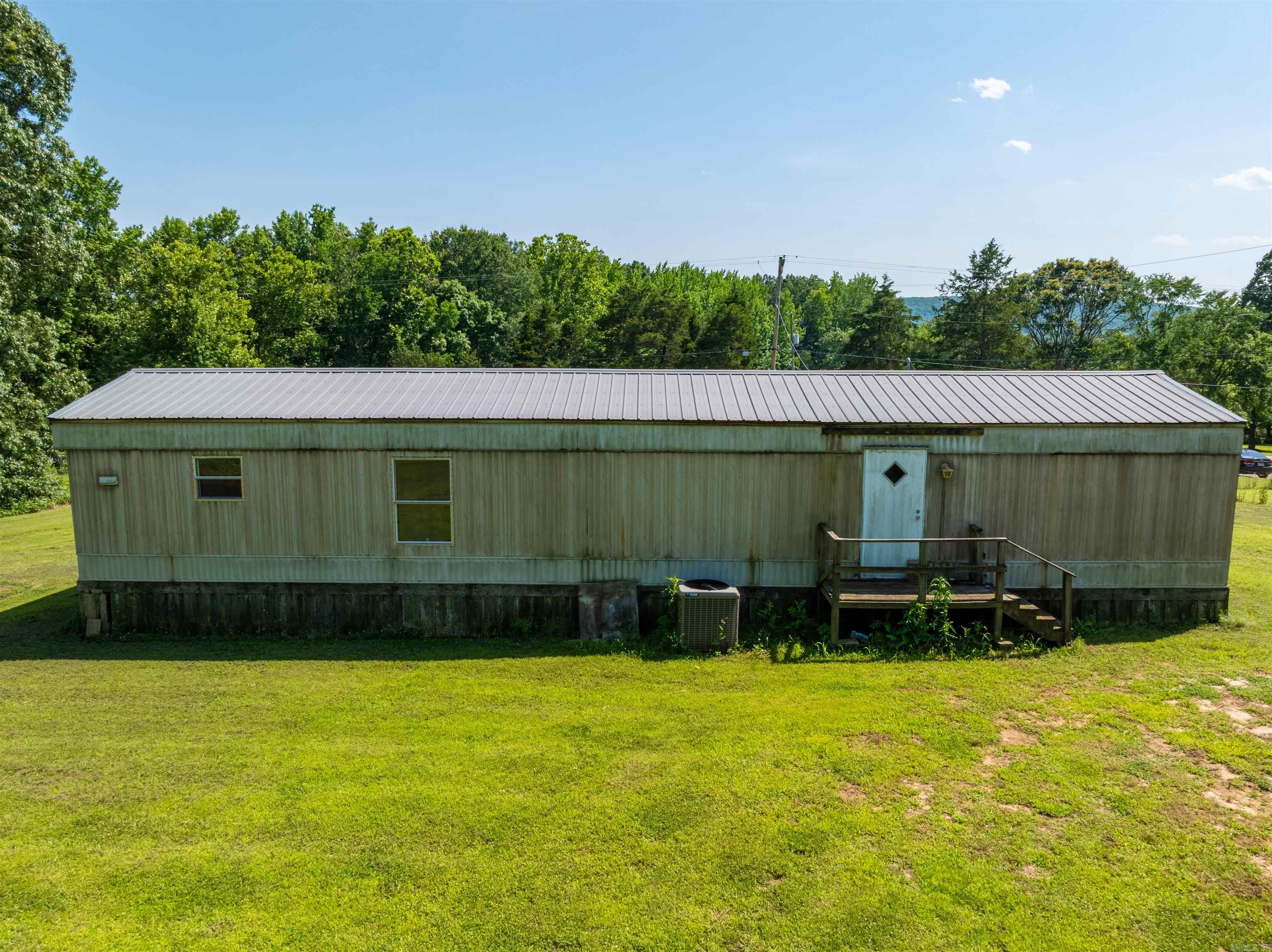 2389 Newport Rd  Batesville, AR