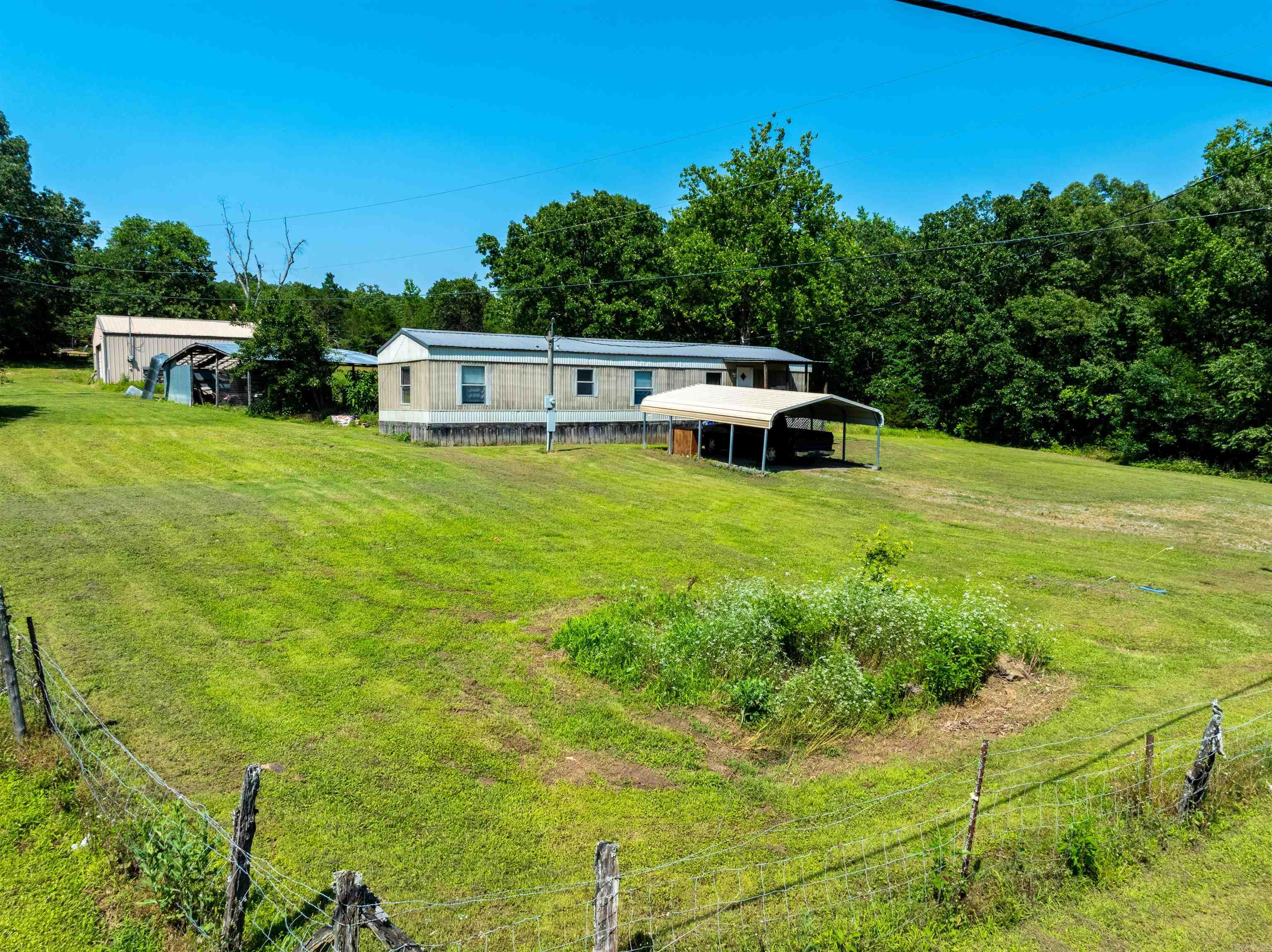 2389 Newport Rd  Batesville, AR