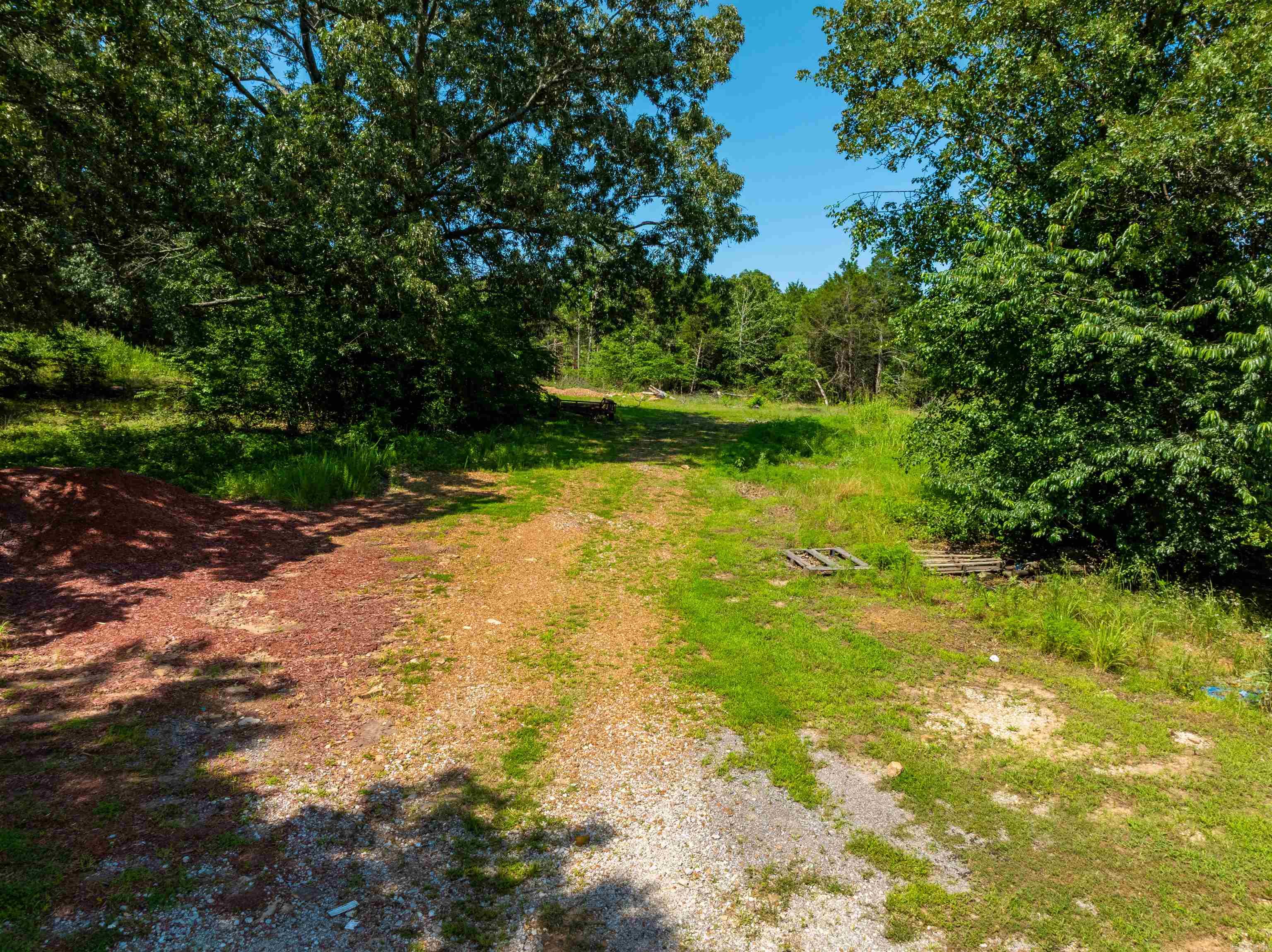 2389 Newport Rd  Batesville, AR