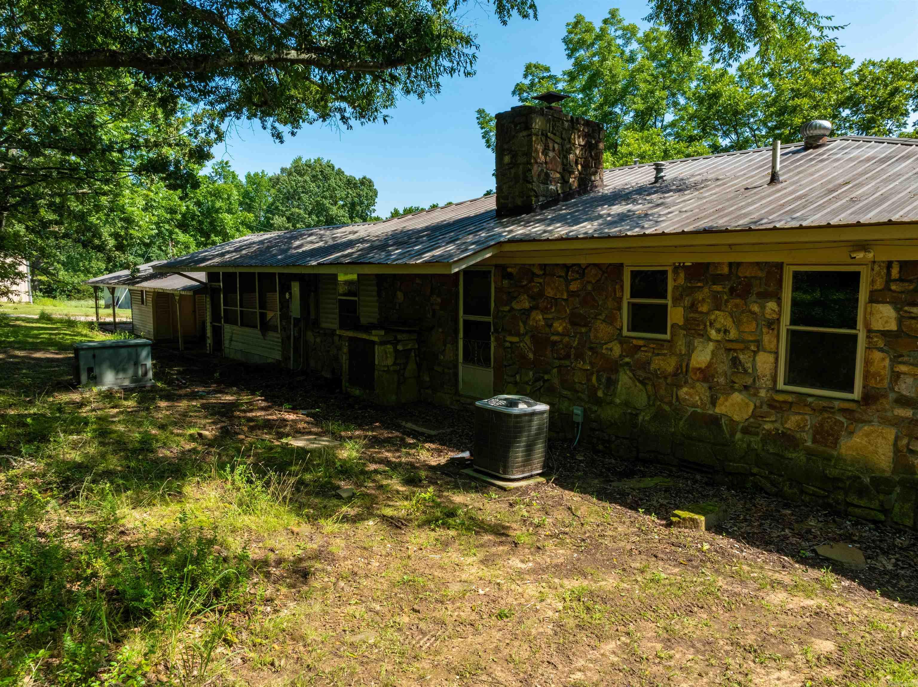 2389 Newport Rd  Batesville, AR